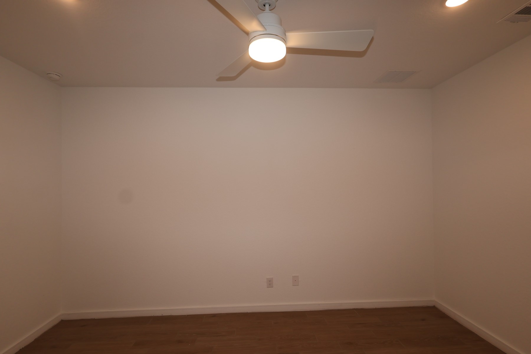 5049 Bluebell Way Property Photo 3