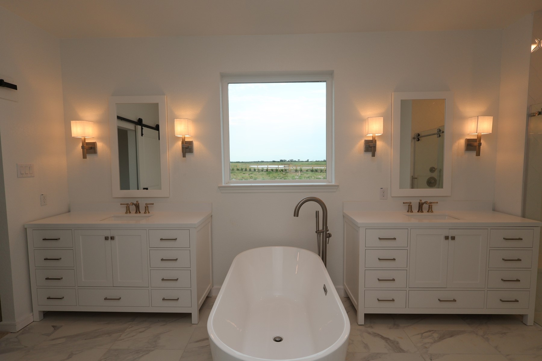 5049 Bluebell Way Property Photo 10