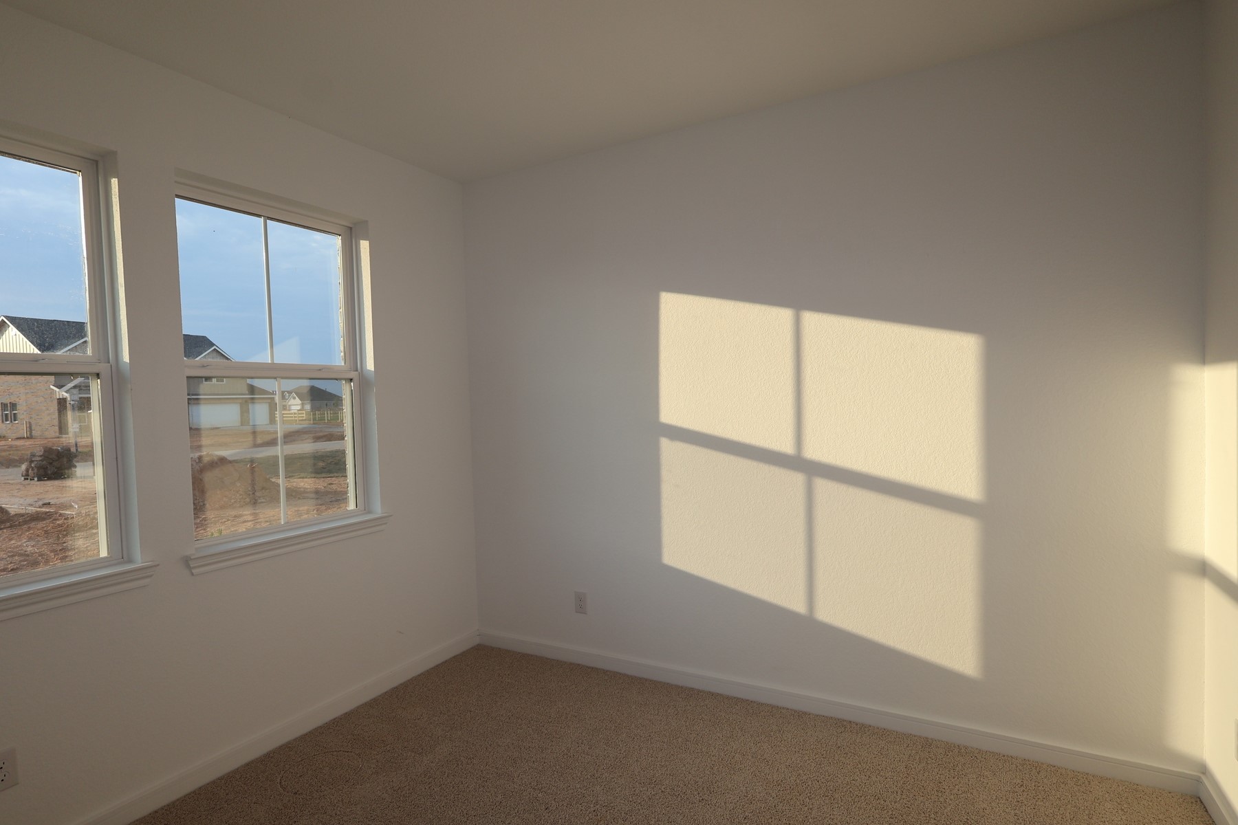 5049 Bluebell Way Property Photo 13