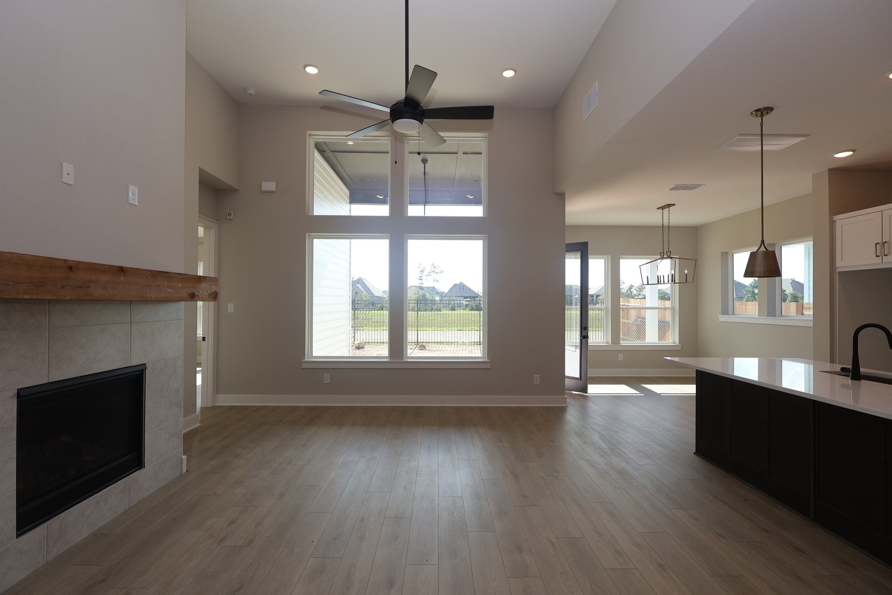 18418 Lovelier Lane Property Photo 9