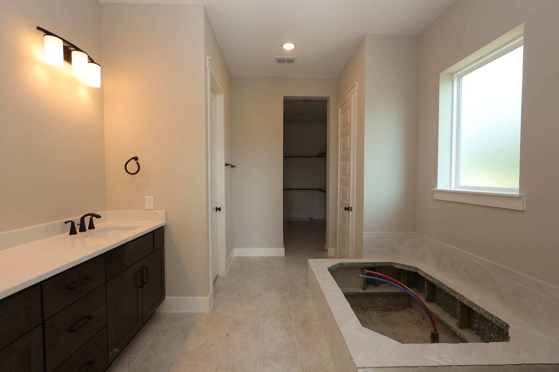 18418 Lovelier Lane Property Photo 12