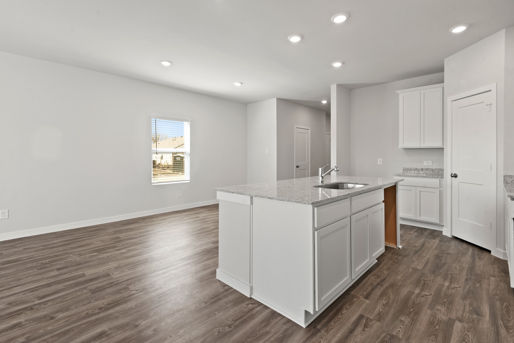 3911 Flora Field Drive Property Photo 6