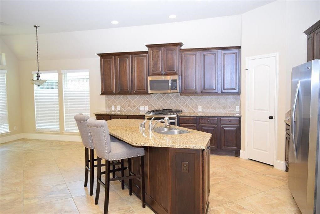 2911 Naples Park Lane Lane Property Photo 10