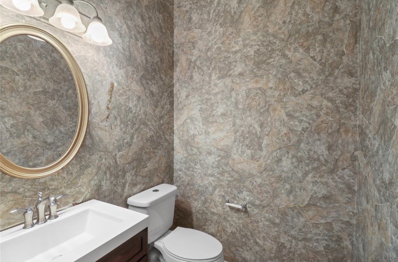 10807 Oak Bayou Lane Property Photo 17