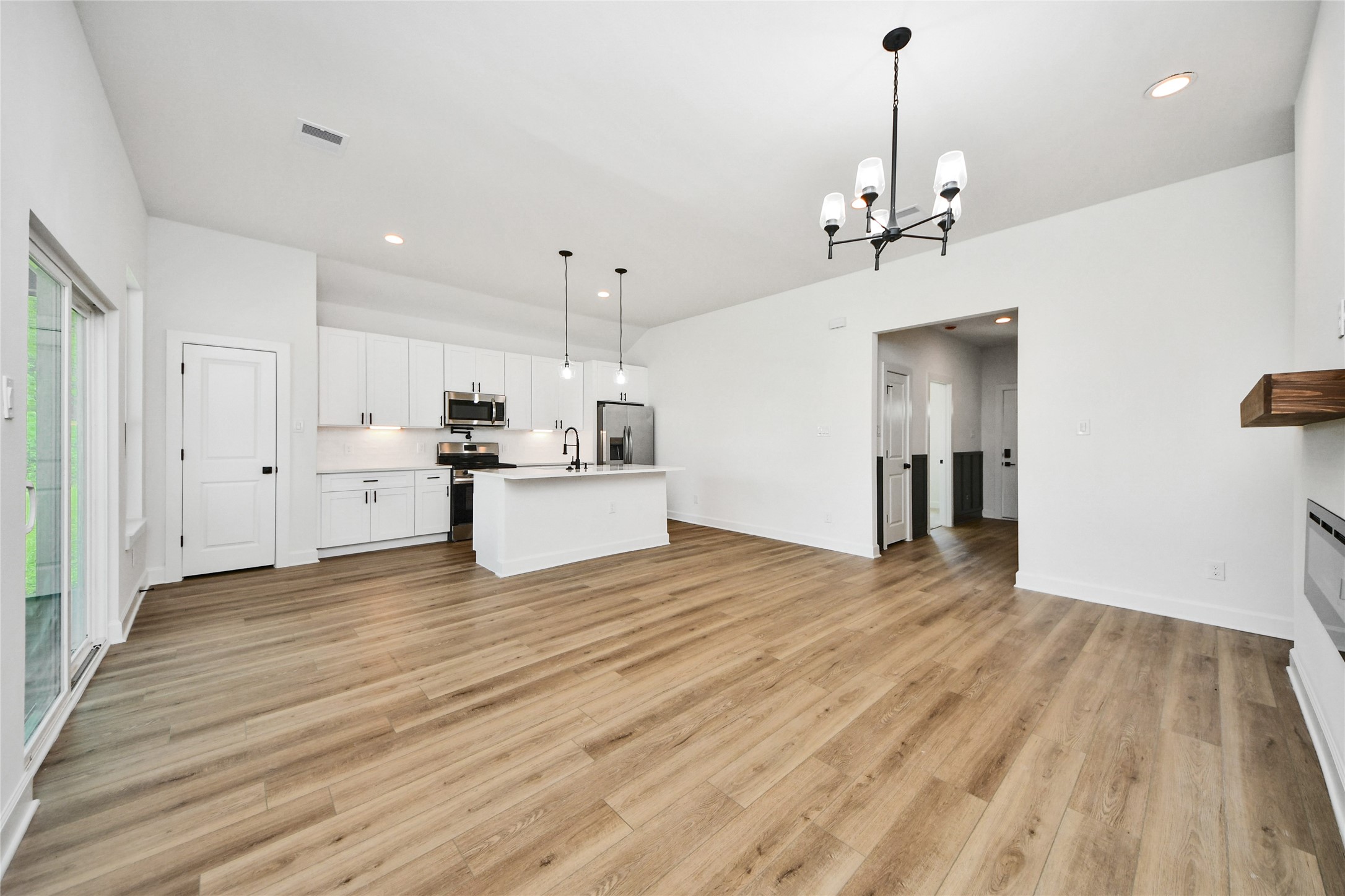 925 1st Street Property Photo 15
