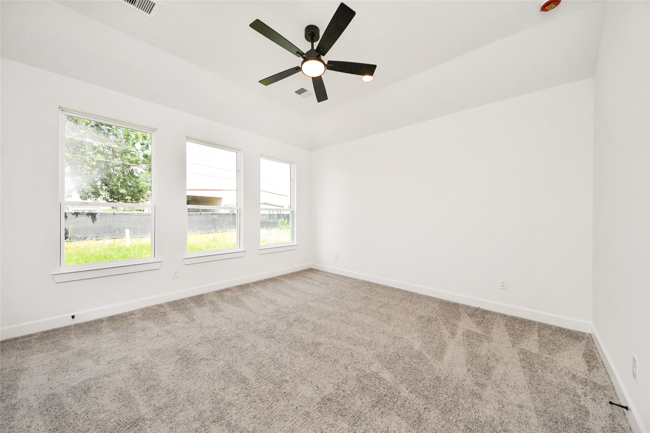 925 1st Street Property Photo 17