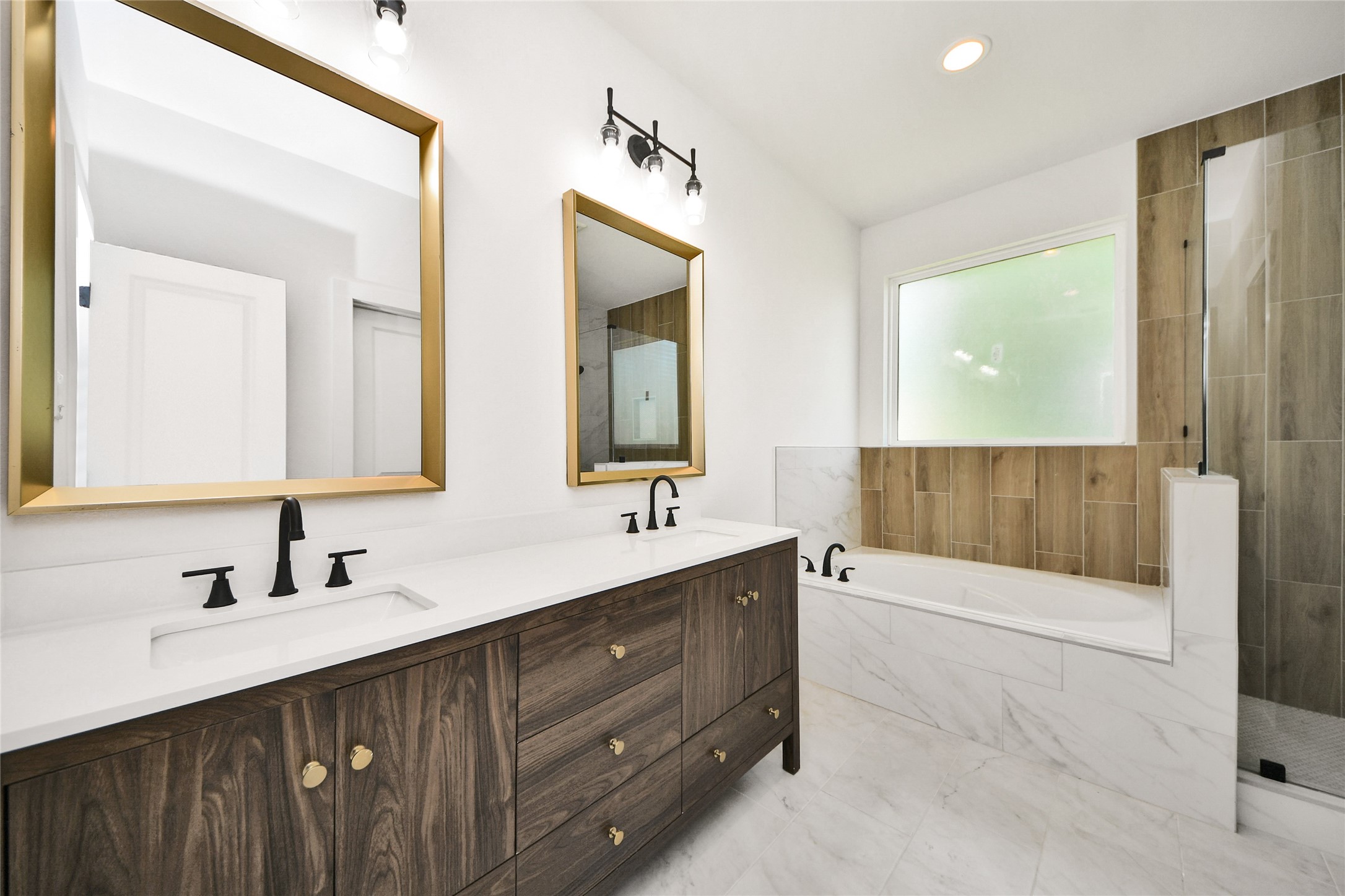 925 1st Street Property Photo 20