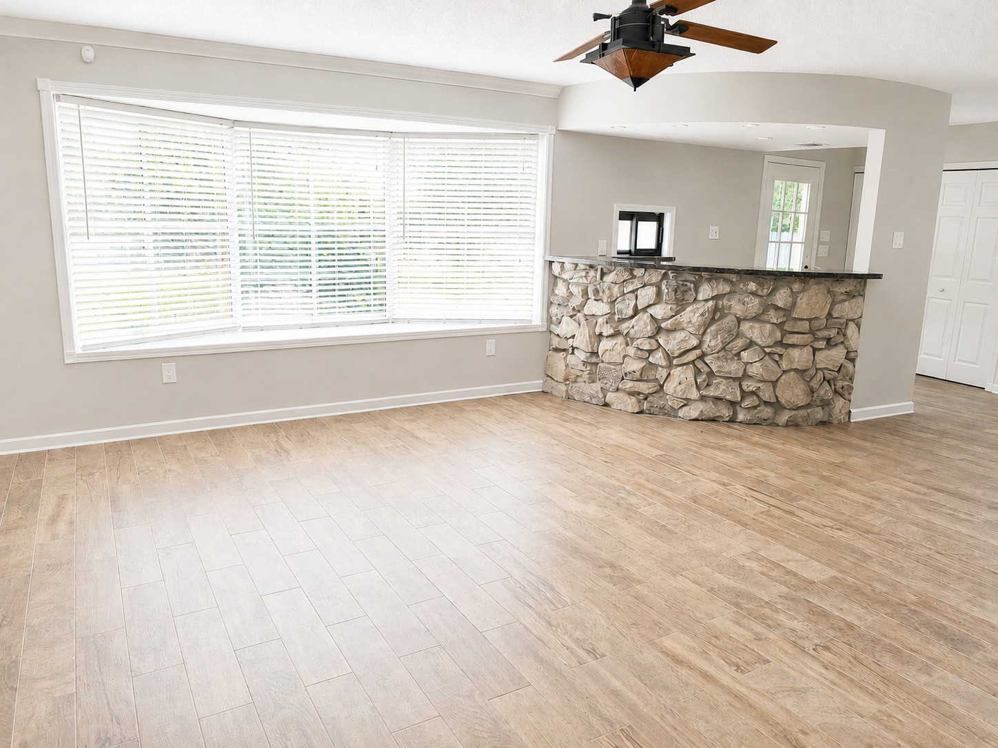 15322 Wandering Trail Property Photo 7