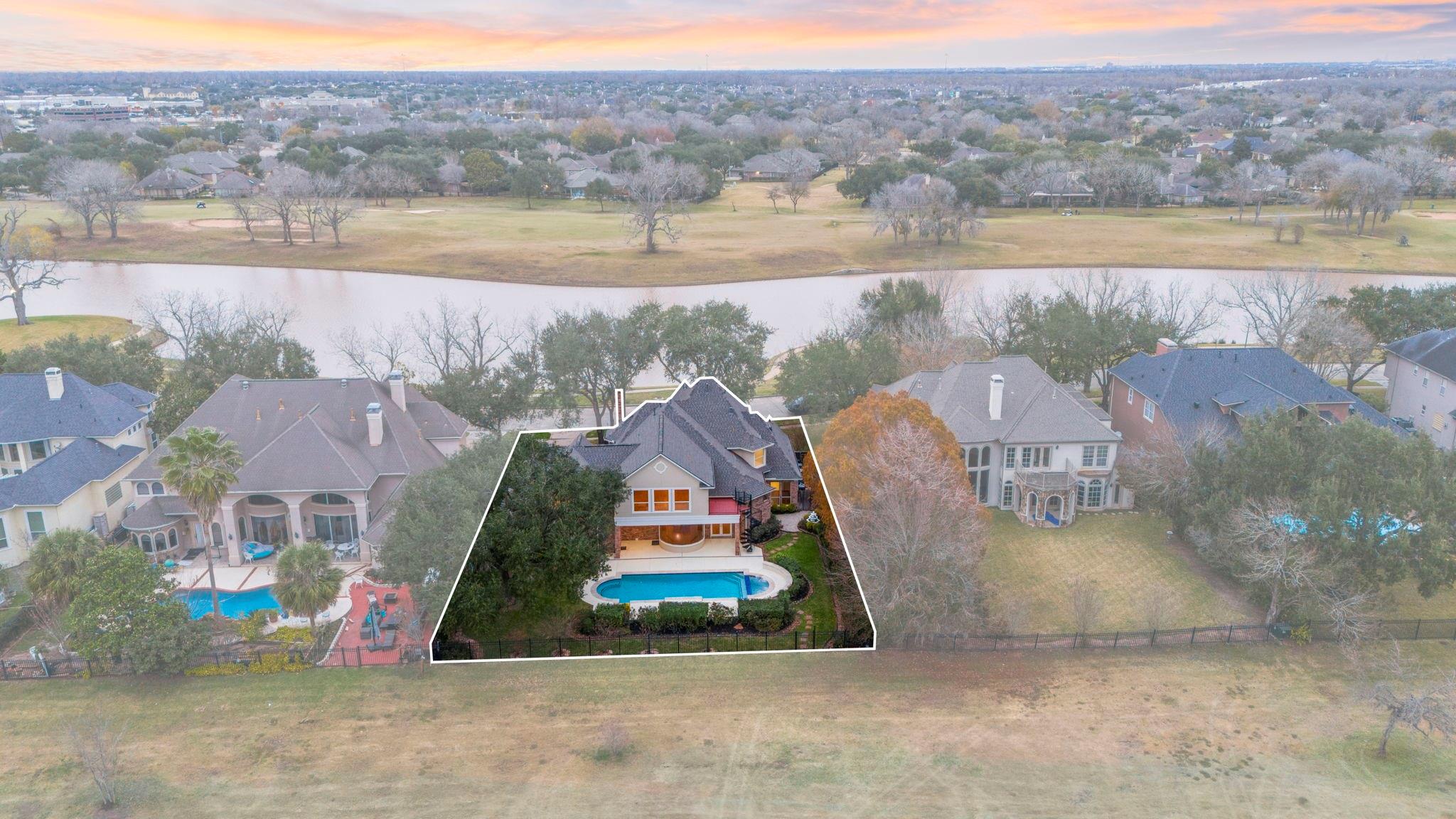 7322 Greatwood Lake Drive, Sugar Land Tx 77479 Property Photo 1