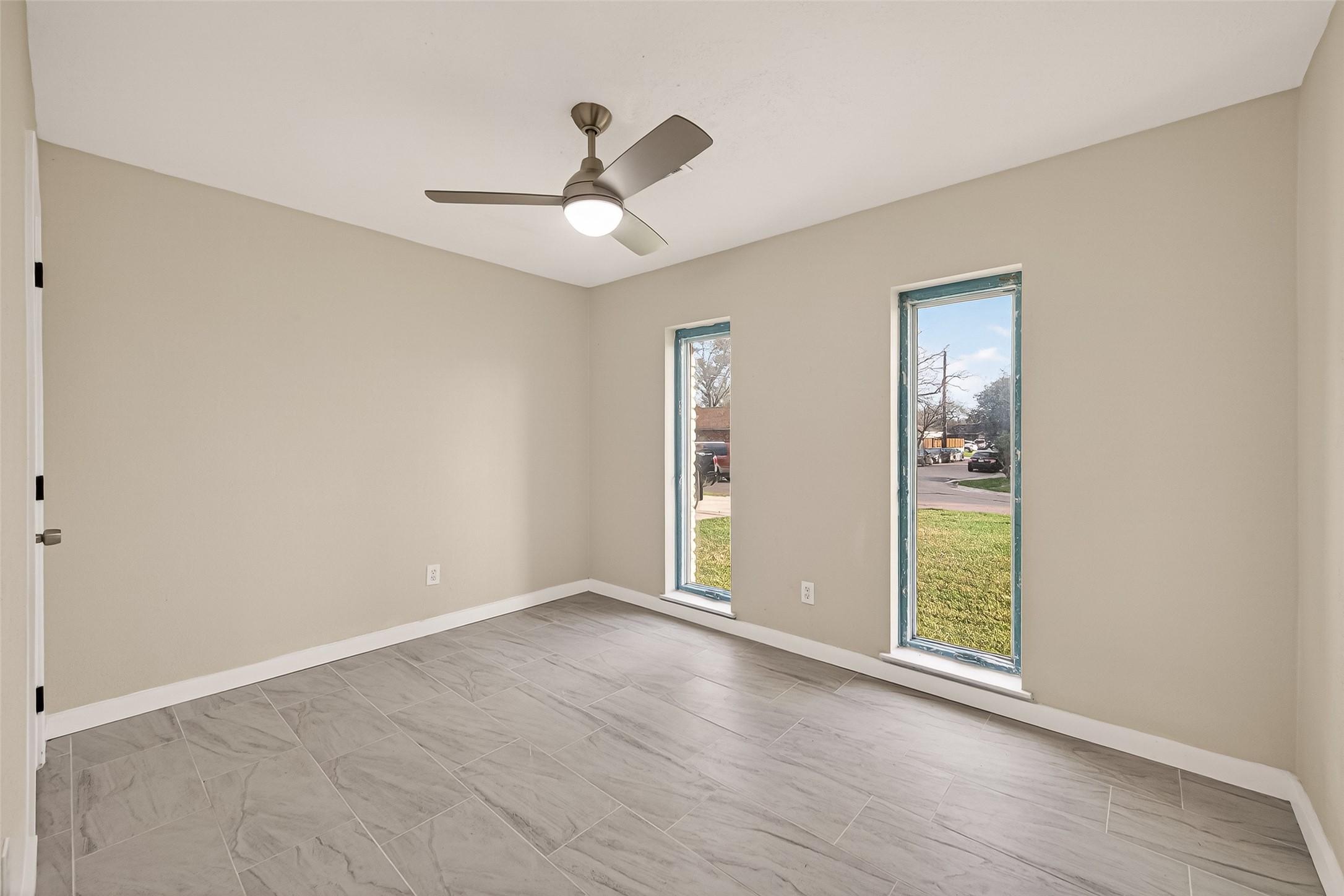11118 Stroud Drive Property Photo 14