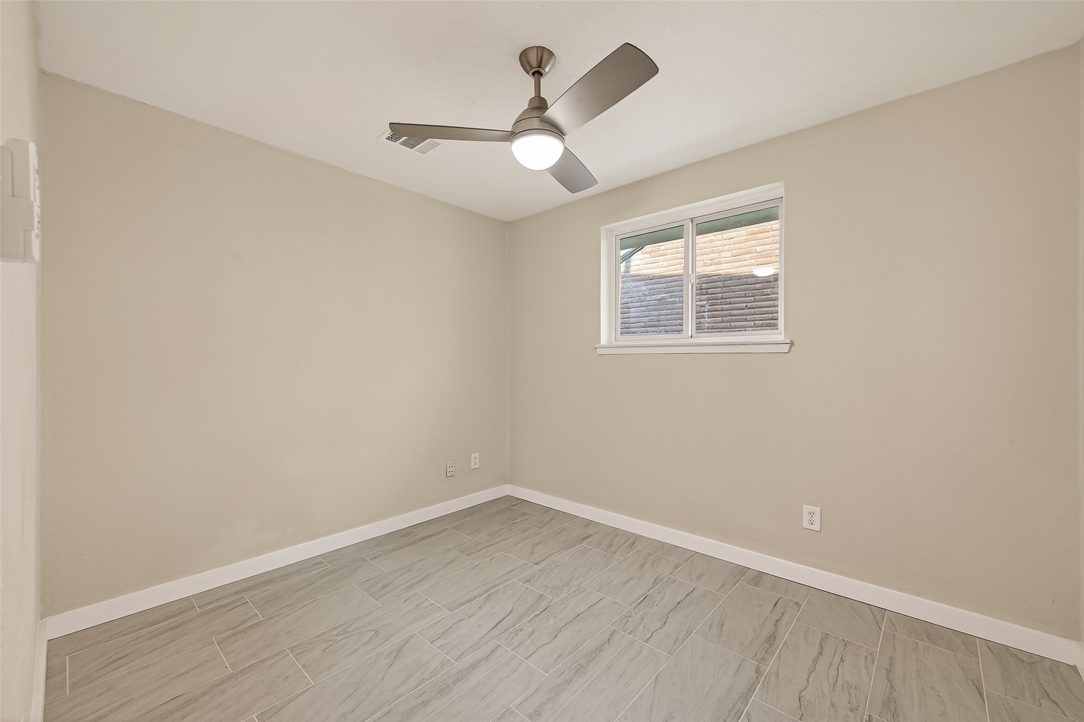 11118 Stroud Drive Property Photo 15
