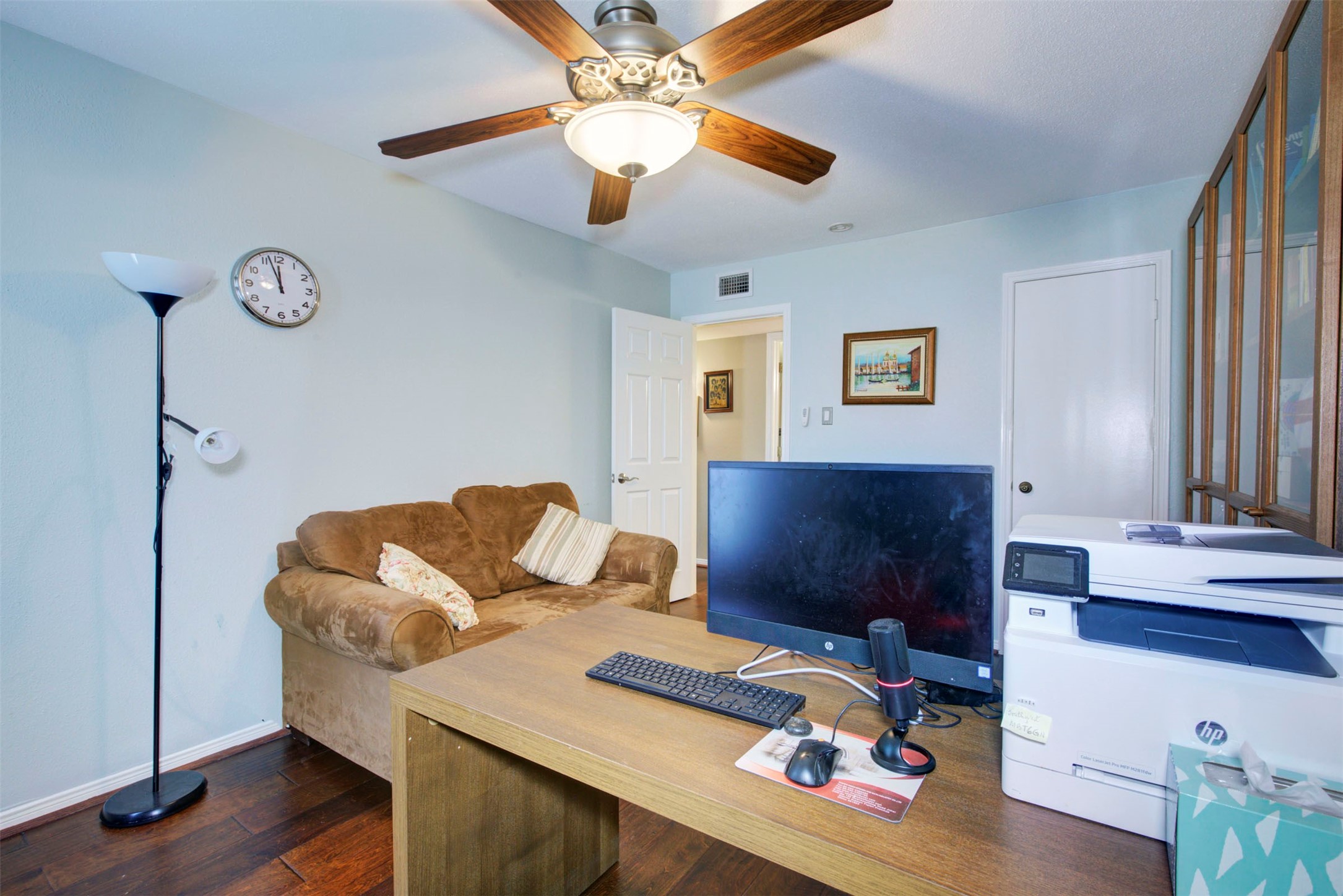 840 Threadneedle Street E 208 Property Photo 29