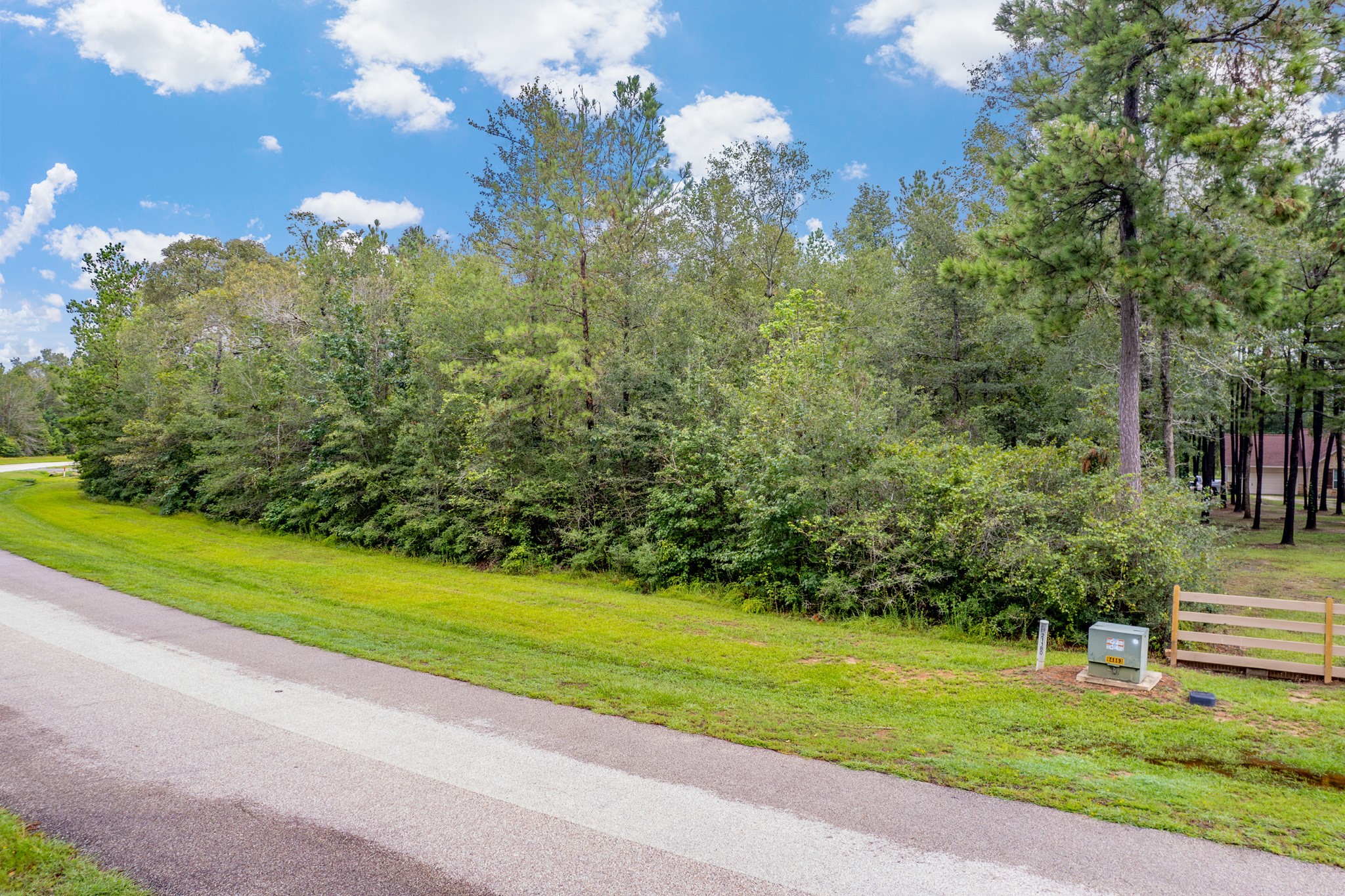 21188 Grant Lake Circle Property Photo 1