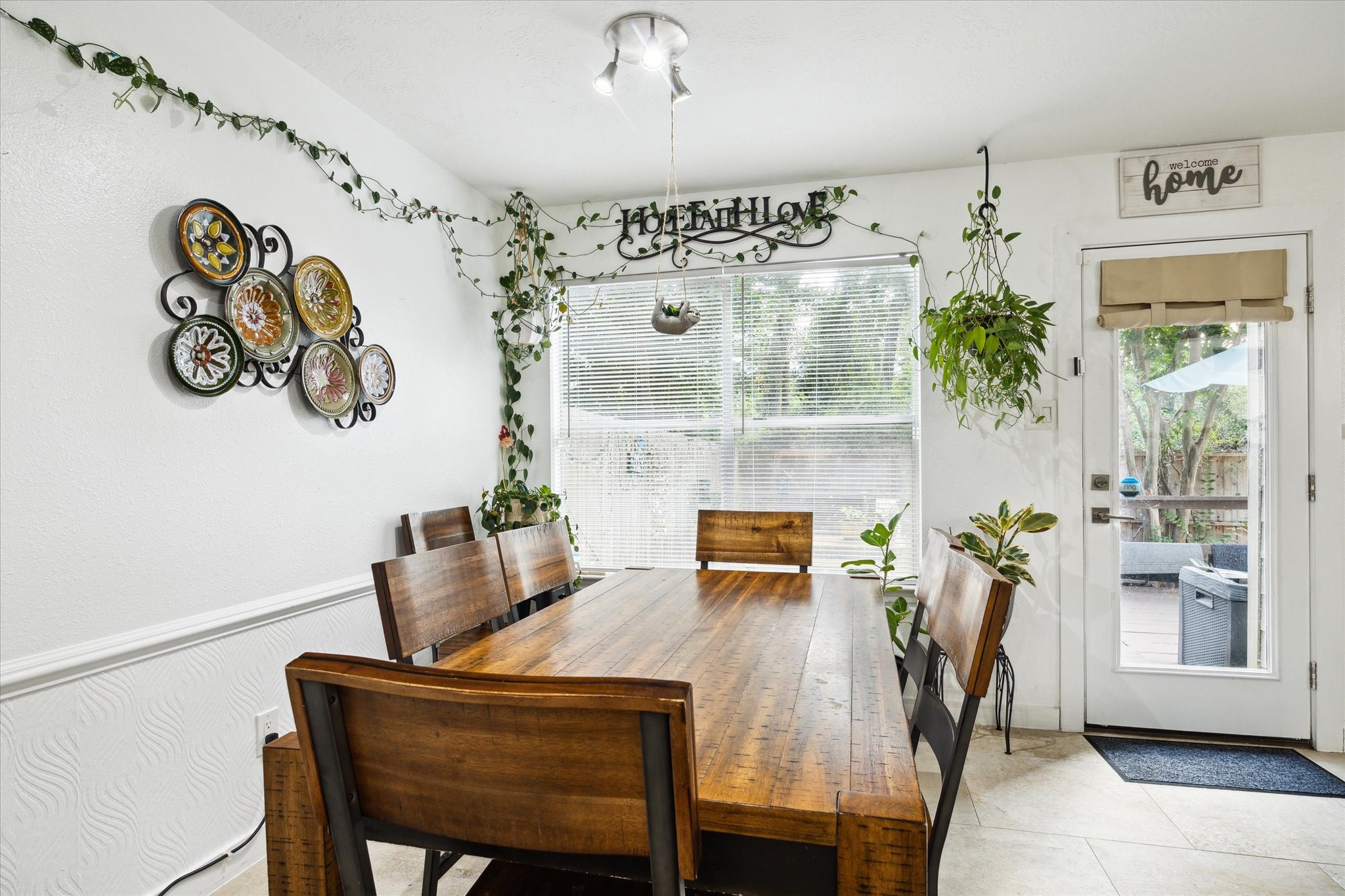 151 Anise Tree Place Property Photo 3