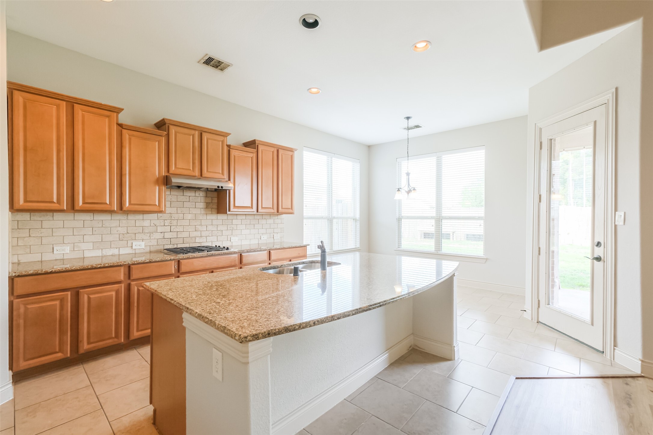 5922 Northcrest Village Way Property Photo 9