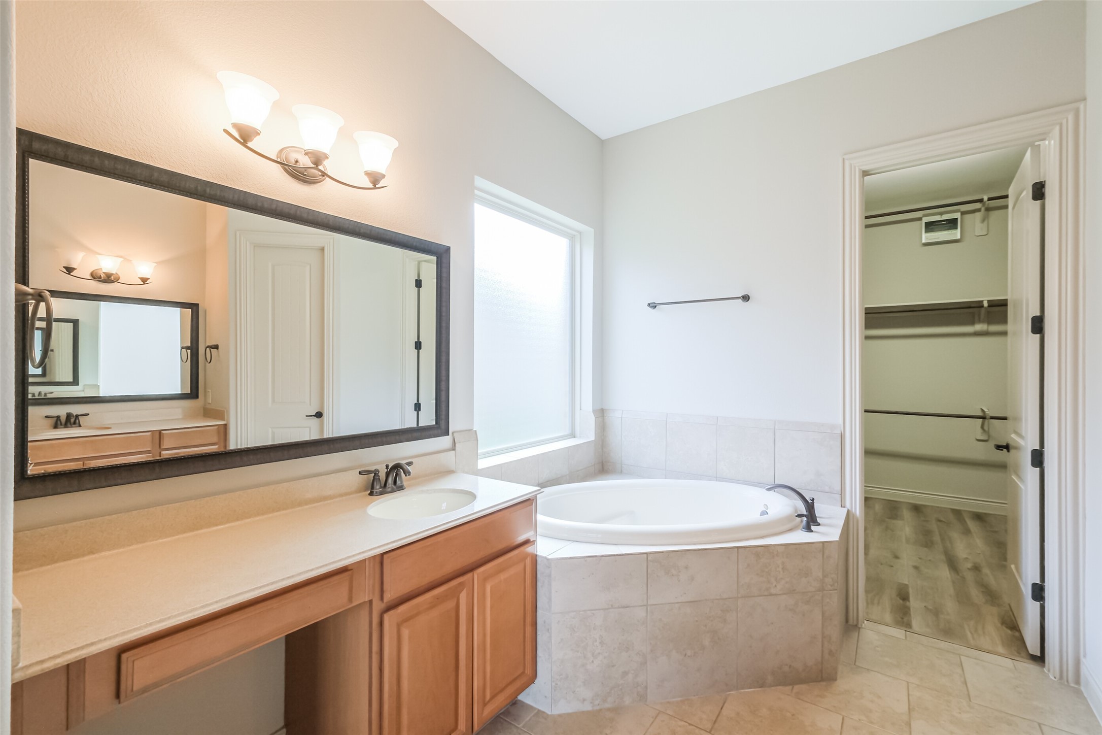 5922 Northcrest Village Way Property Photo 29