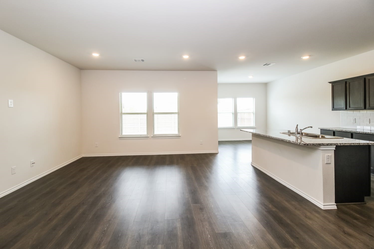 3124 Glazner Drive Property Photo 2