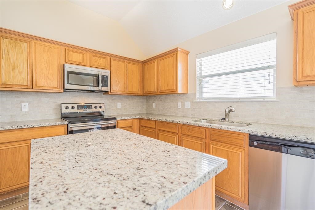 2227 Laurel River Bend Property Photo 6