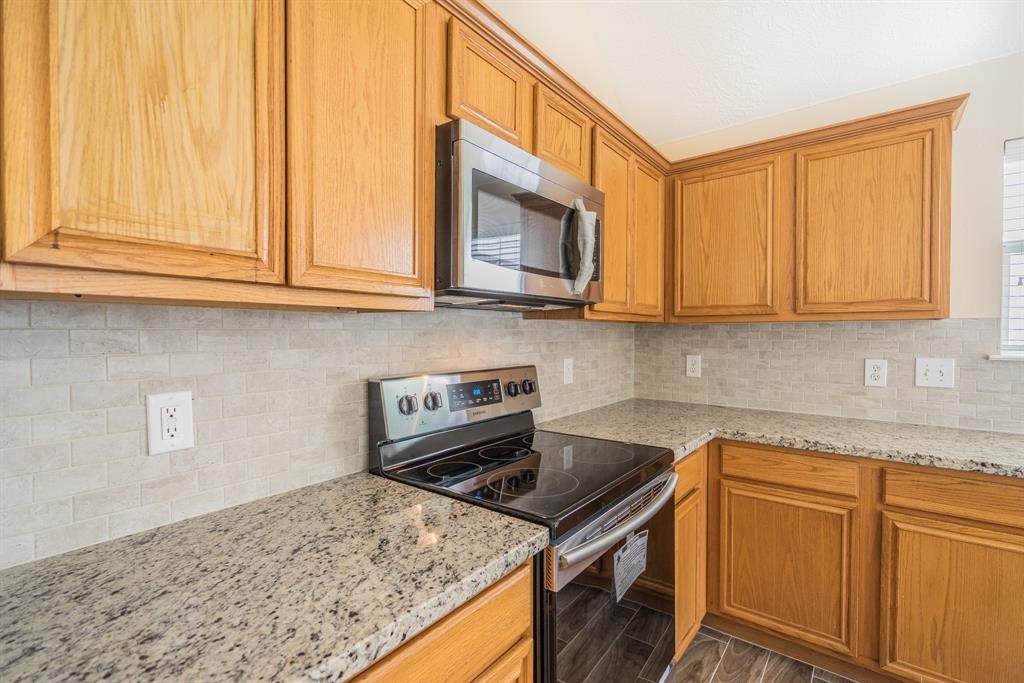 2227 Laurel River Bend Property Photo 7