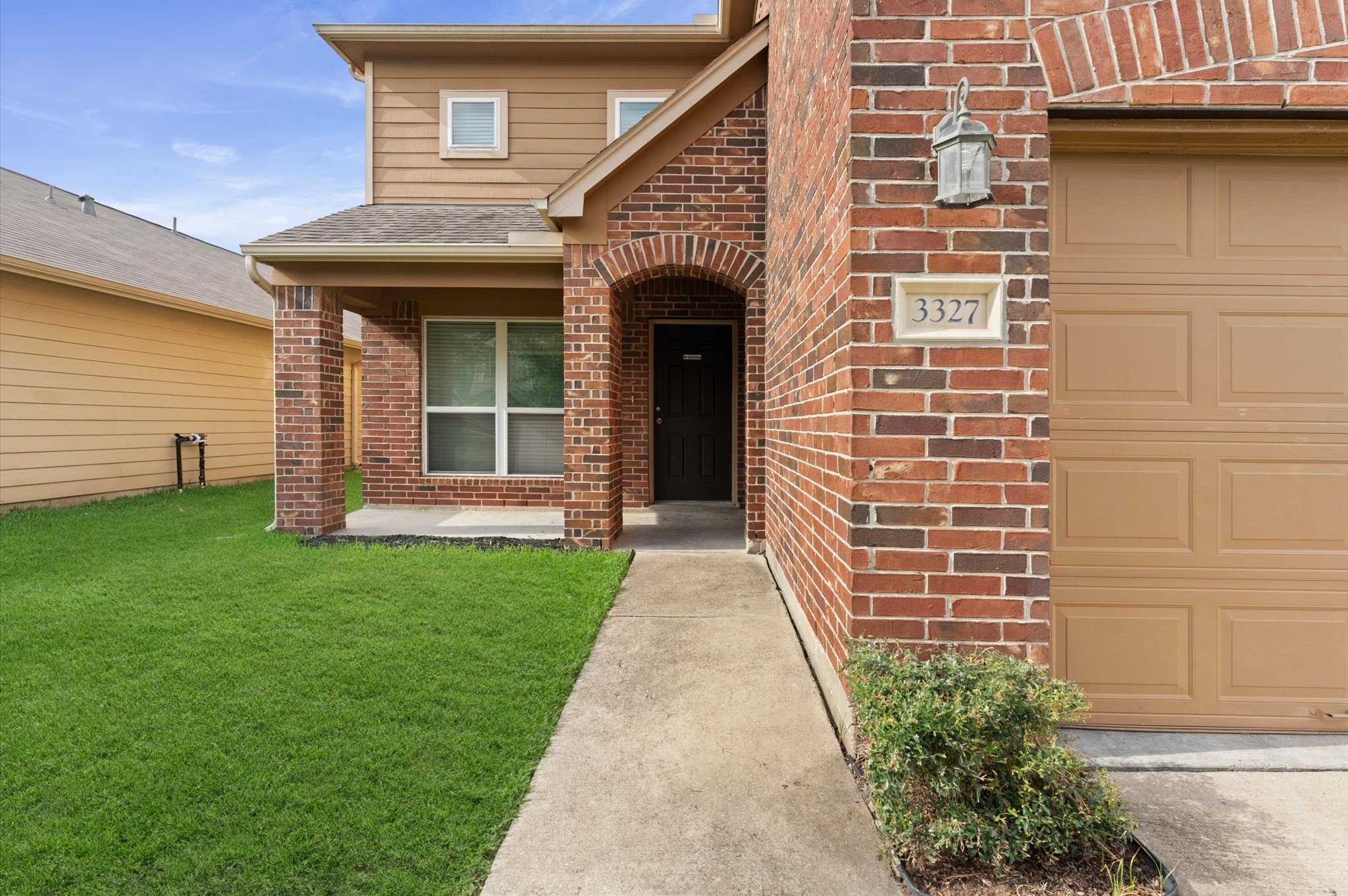 3327 Upland Spring Trace Property Photo 4