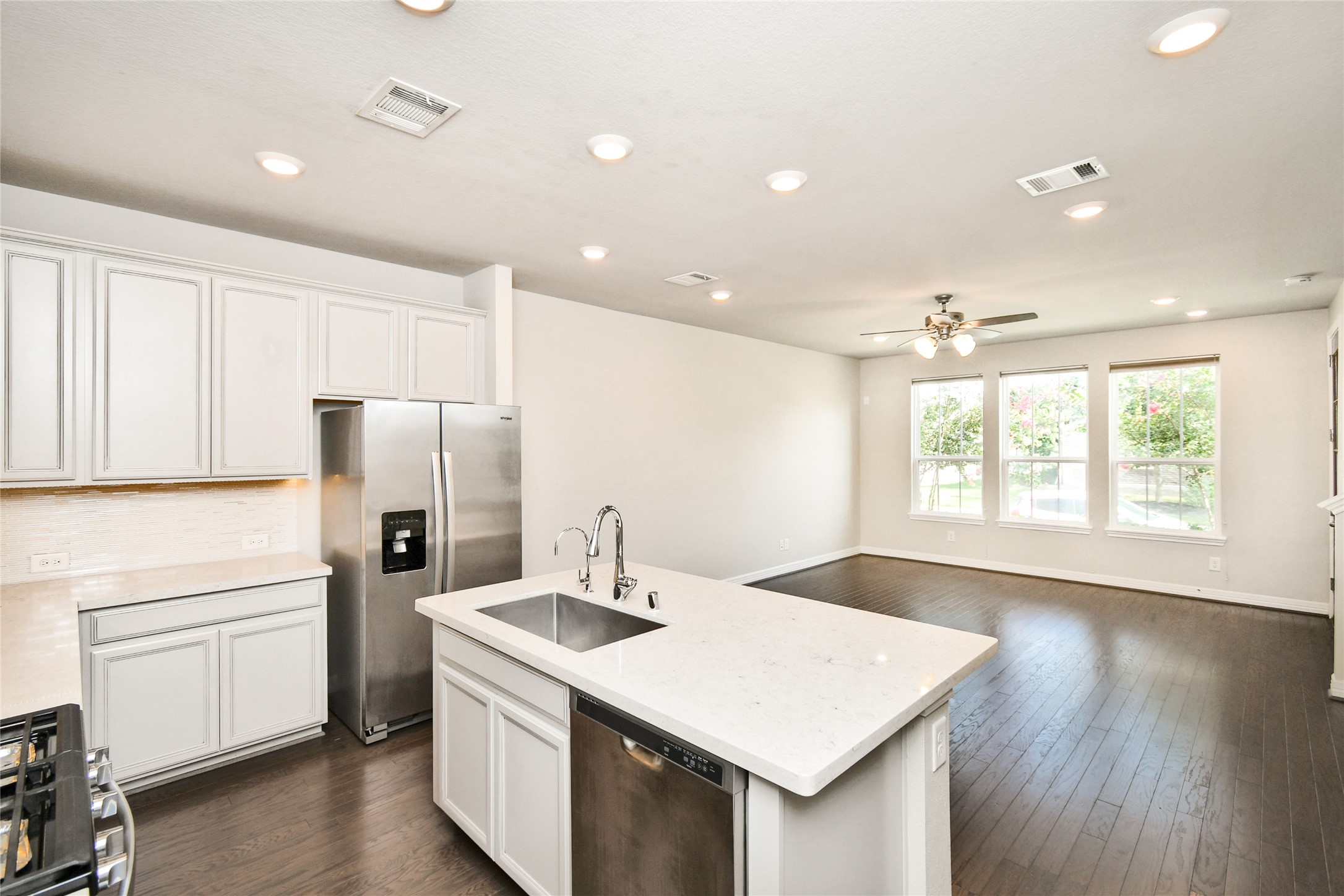 18225 Crystal Knoll Drive Property Photo 3