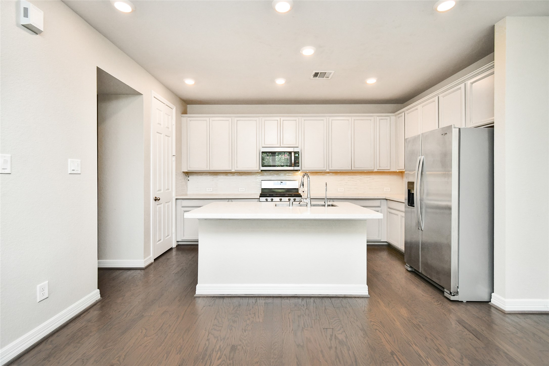 18225 Crystal Knoll Drive Property Photo 4