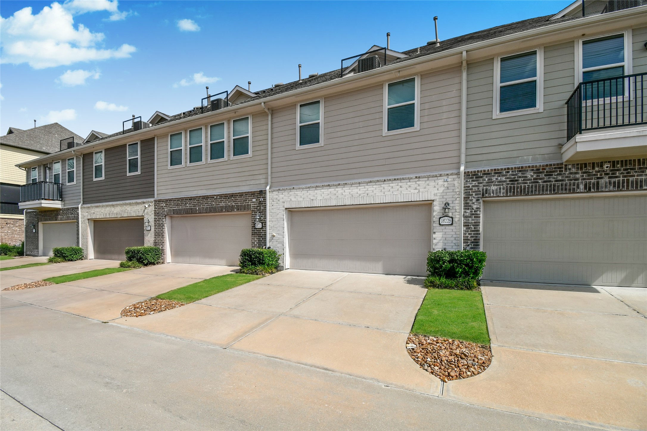 18225 Crystal Knoll Drive Property Photo 29