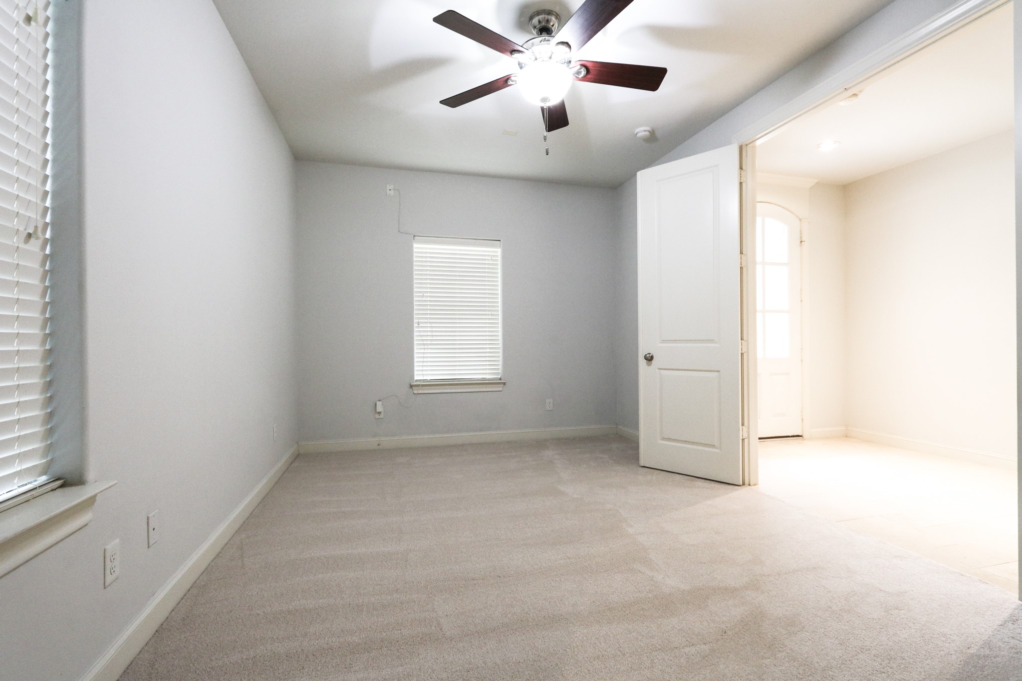 2037 Fannin Station N Property Photo 5
