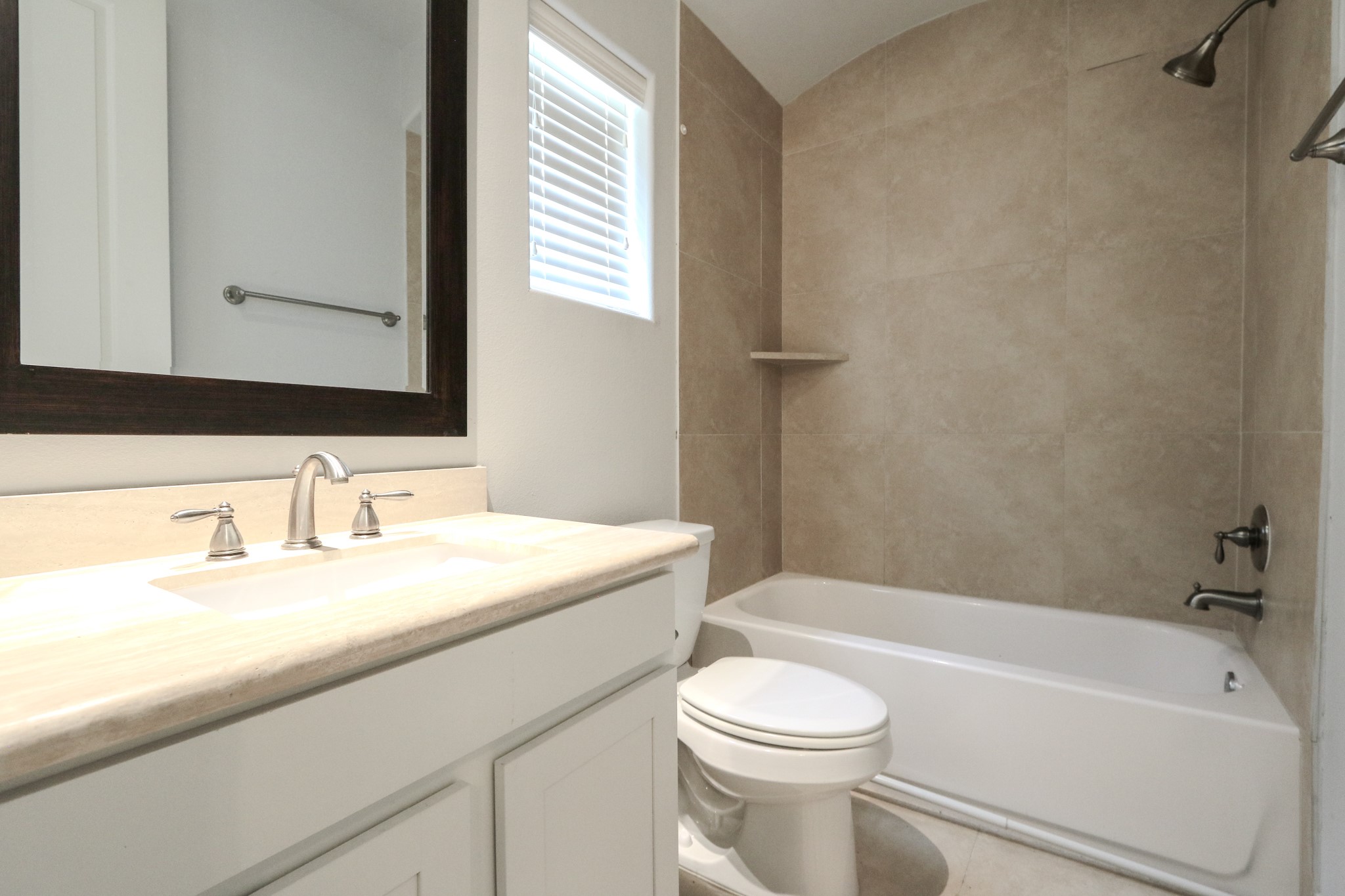 2037 Fannin Station N Property Photo 37