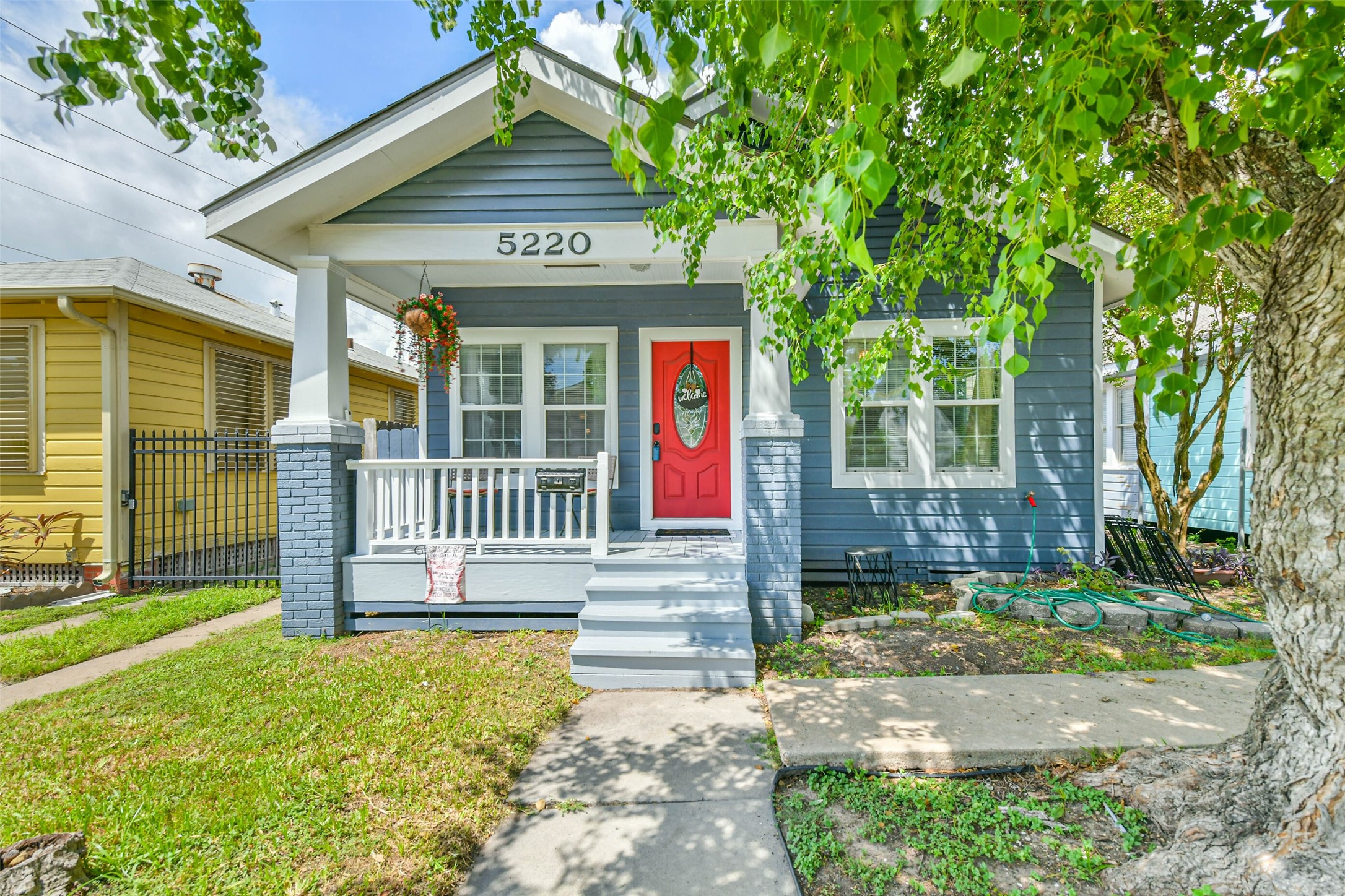 5220 Avenue P 1/2