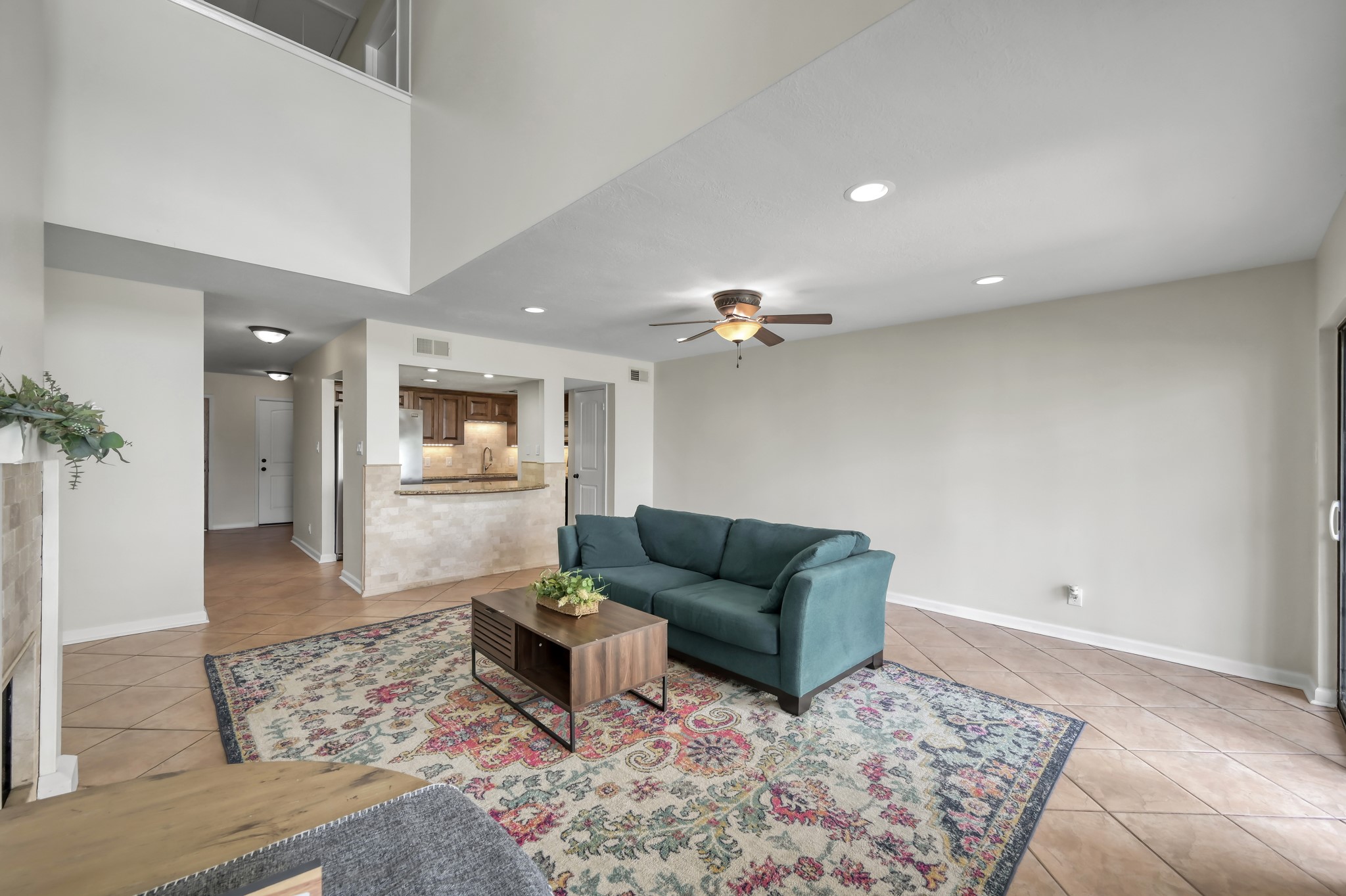33 Regency Point Property Photo 4