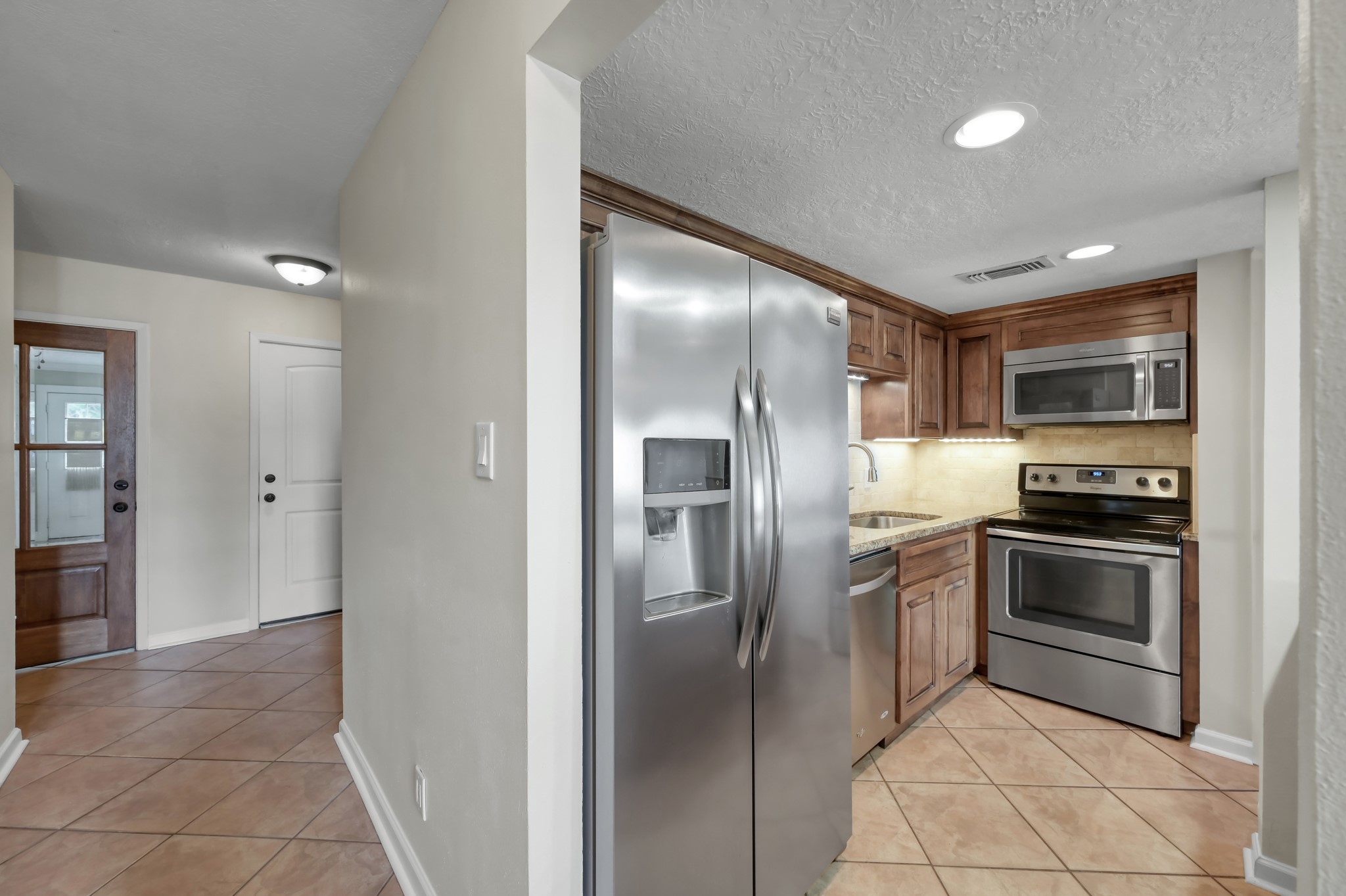33 Regency Point Property Photo 6