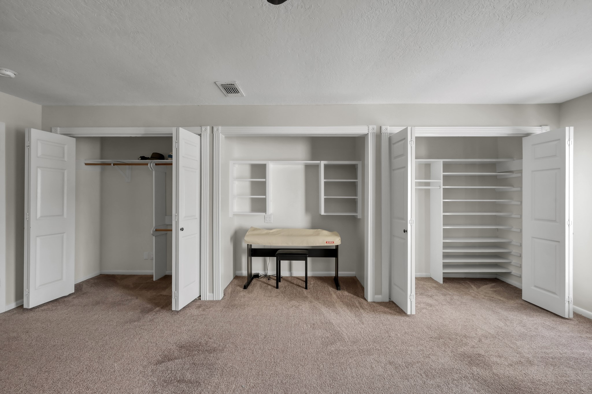 33 Regency Point Property Photo 11