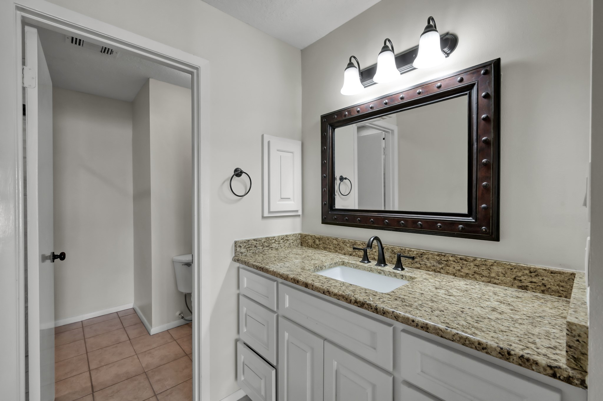 33 Regency Point Property Photo 13