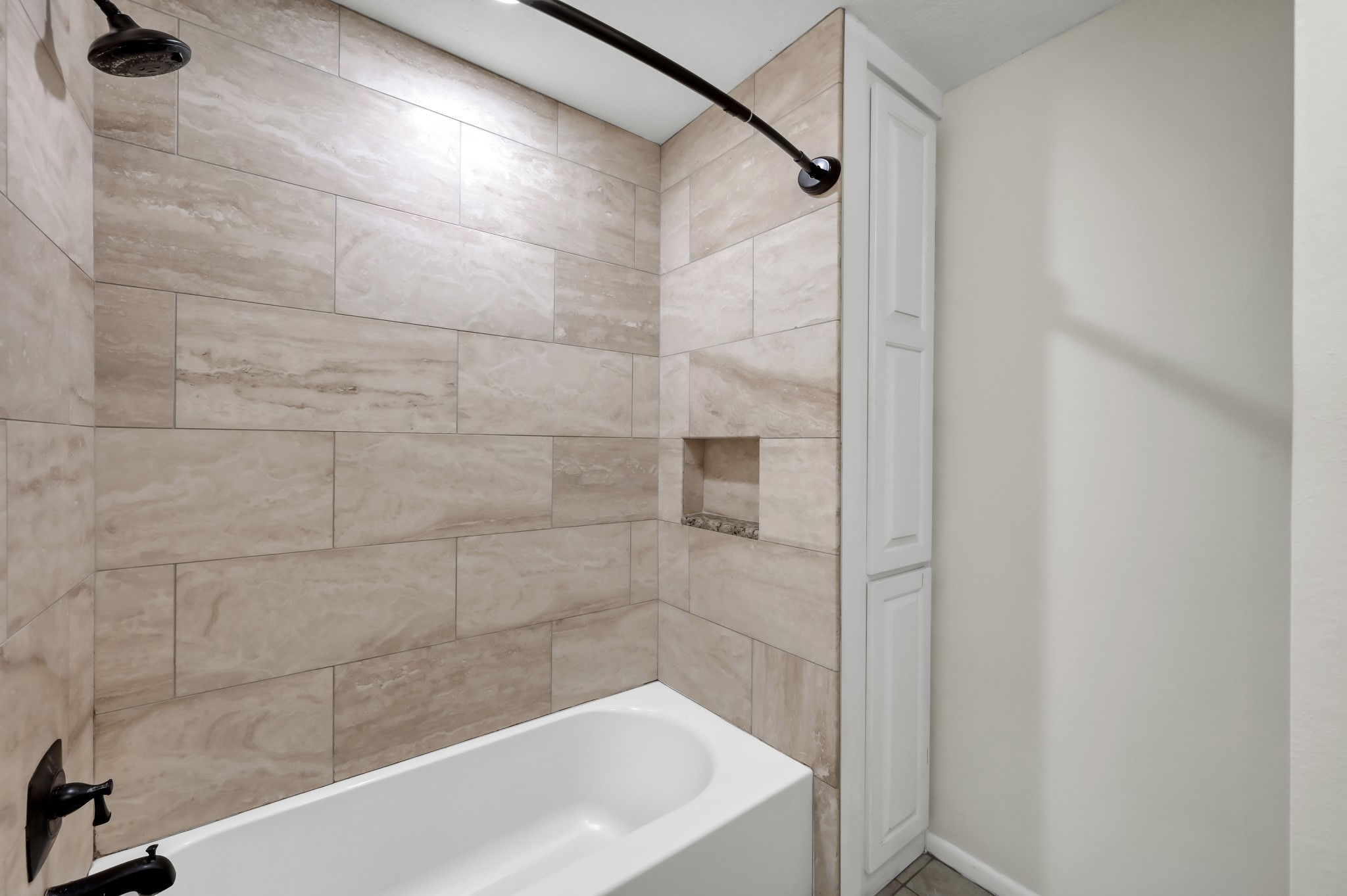 33 Regency Point Property Photo 14