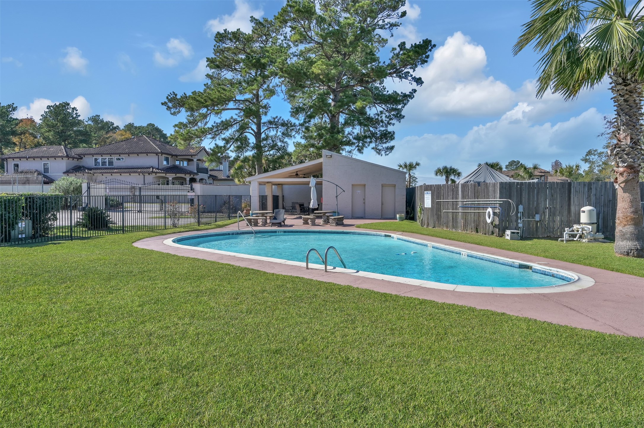 33 Regency Point Property Photo 20