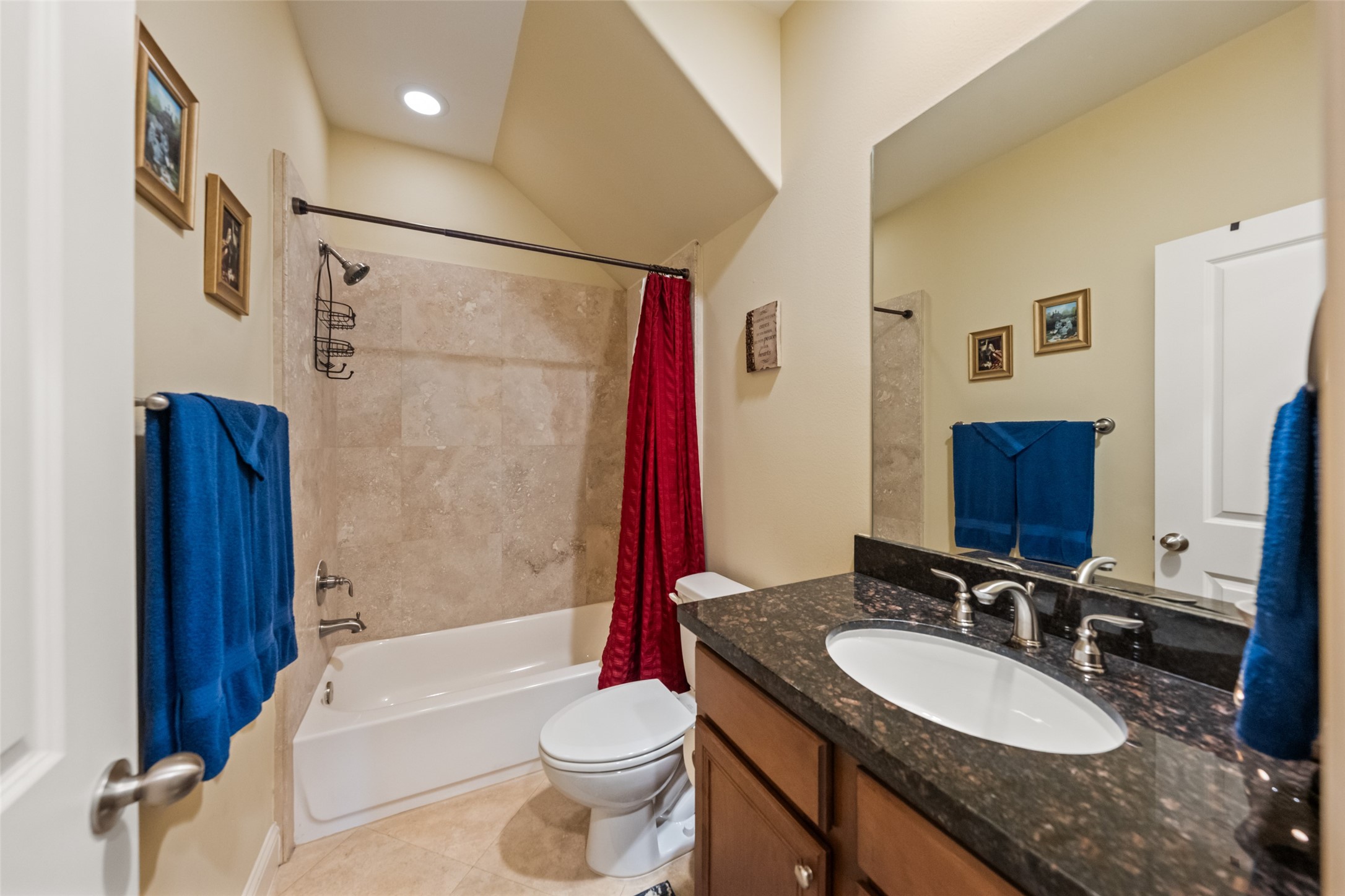 1218 Sampson Street Property Photo 21