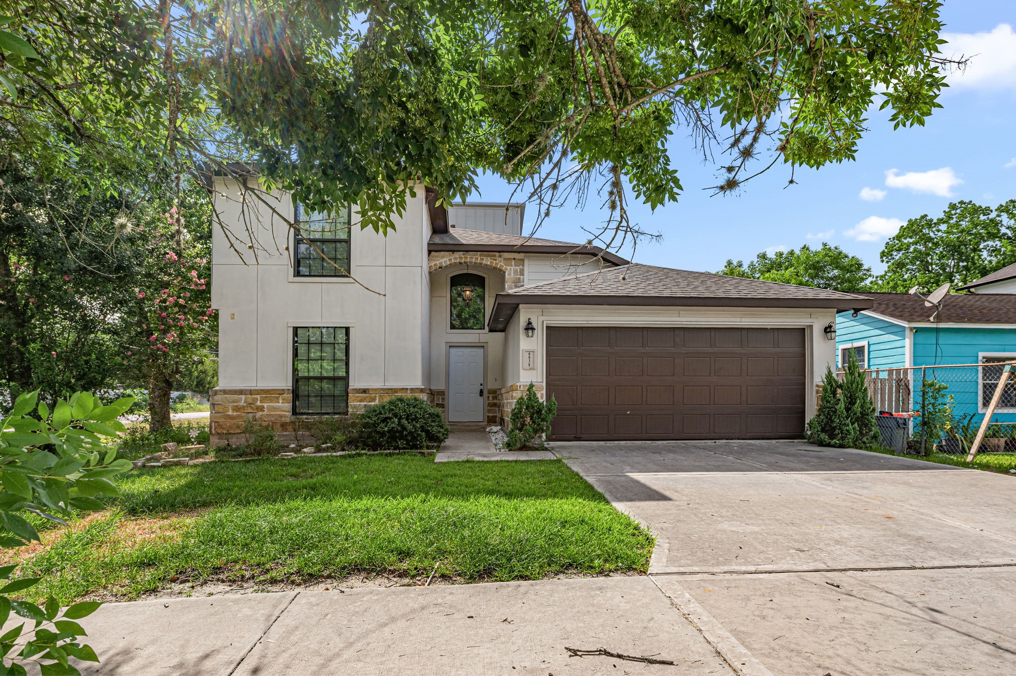6838 Foster Street Property Photo 1