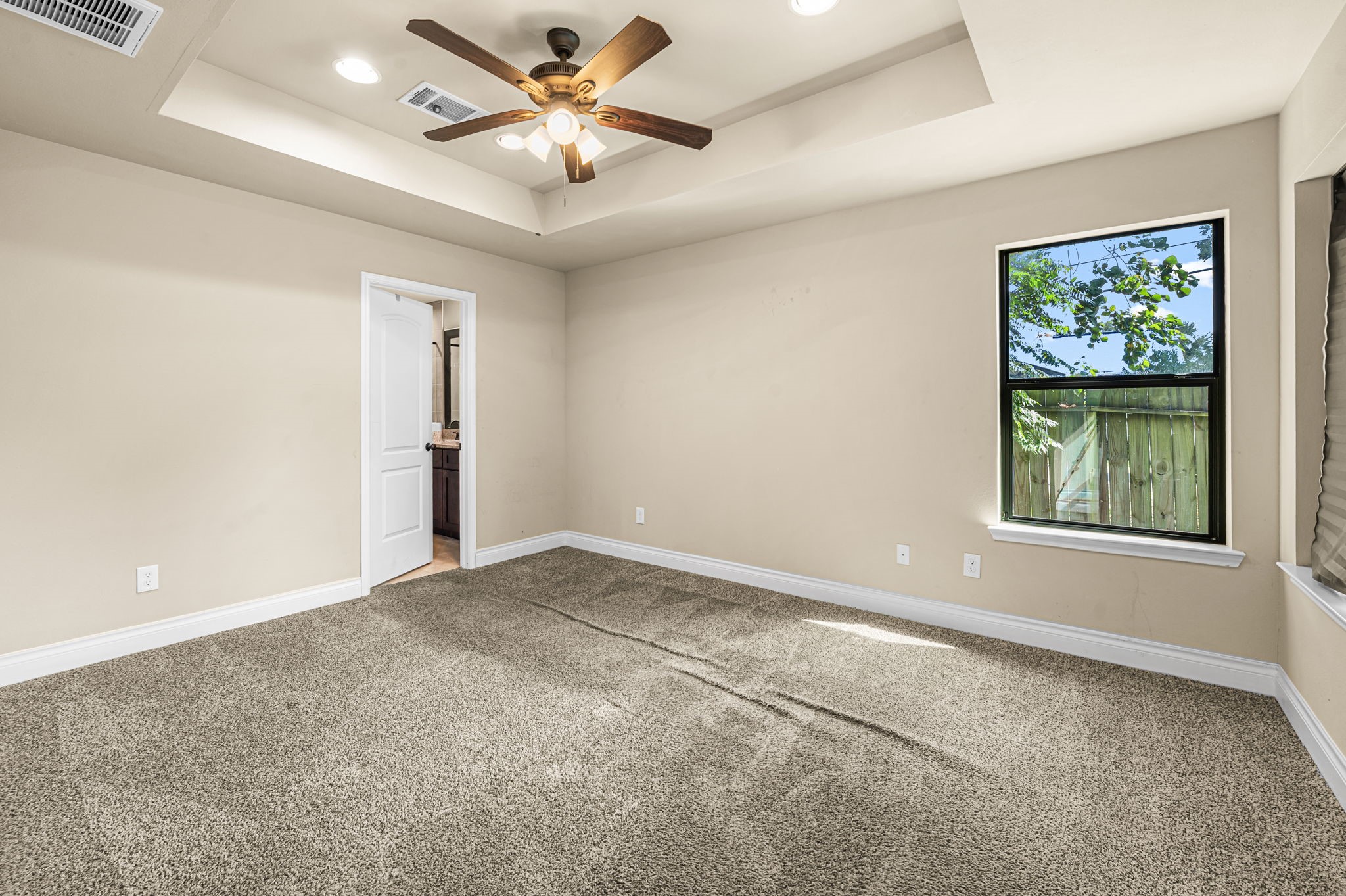 6838 Foster Street Property Photo 13