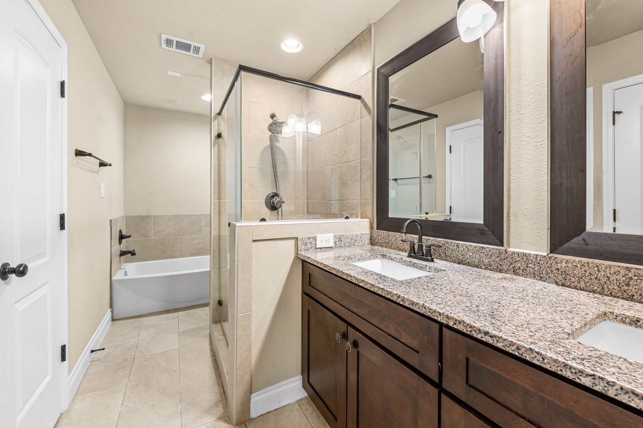6838 Foster Street Property Photo 15