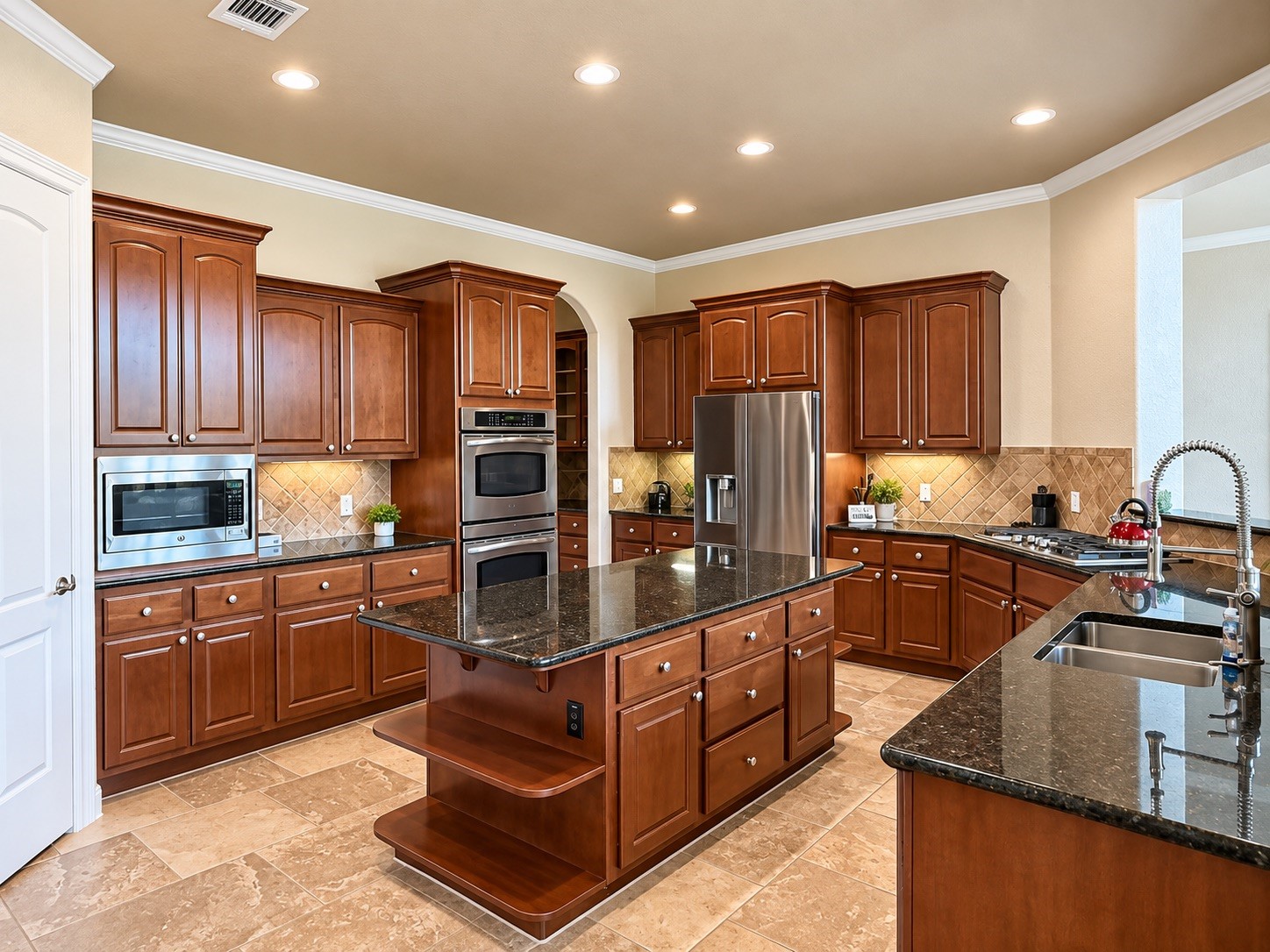 7 Compton Manor Drive Property Photo 4