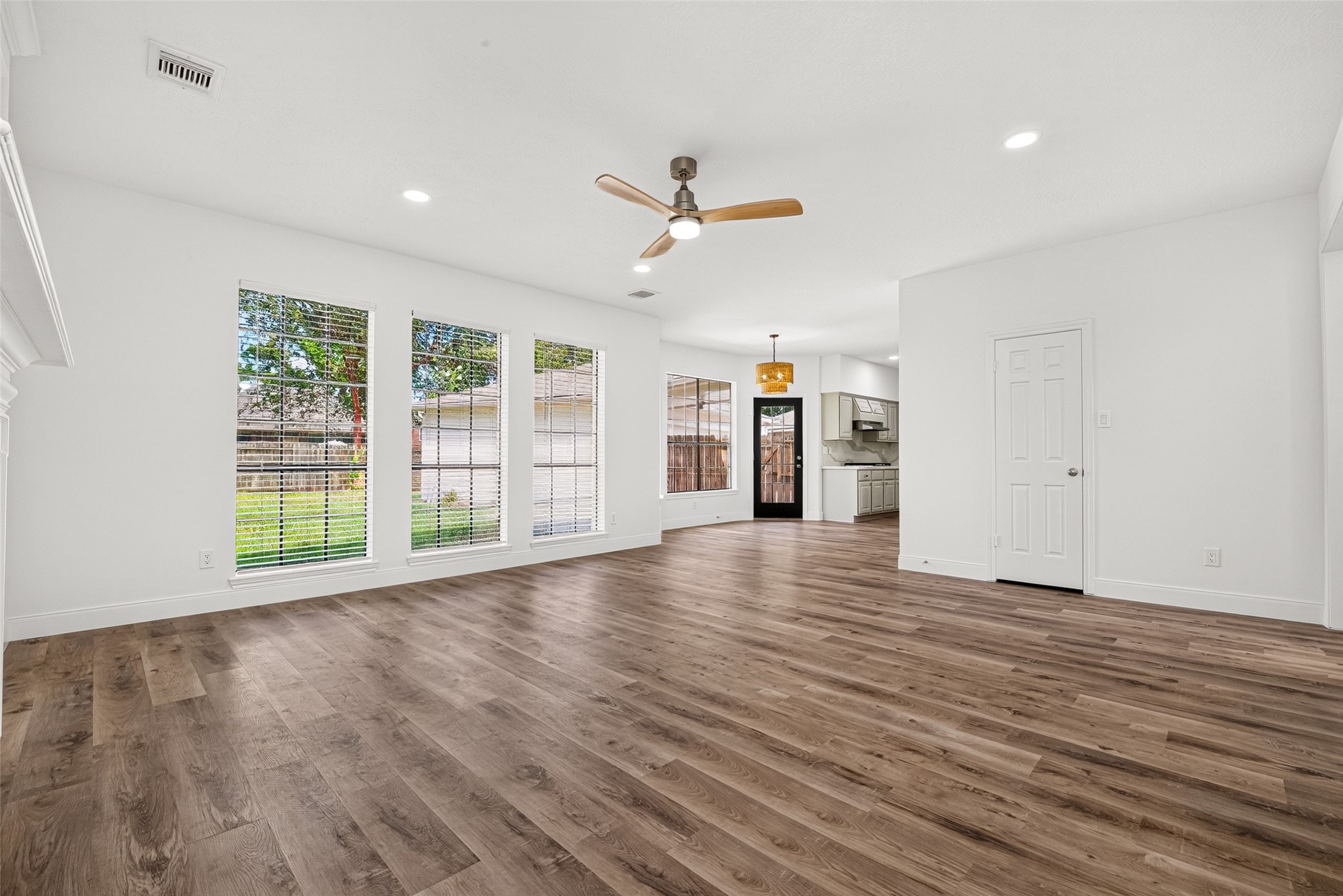 14603 Dawn Vale Drive Property Photo 15