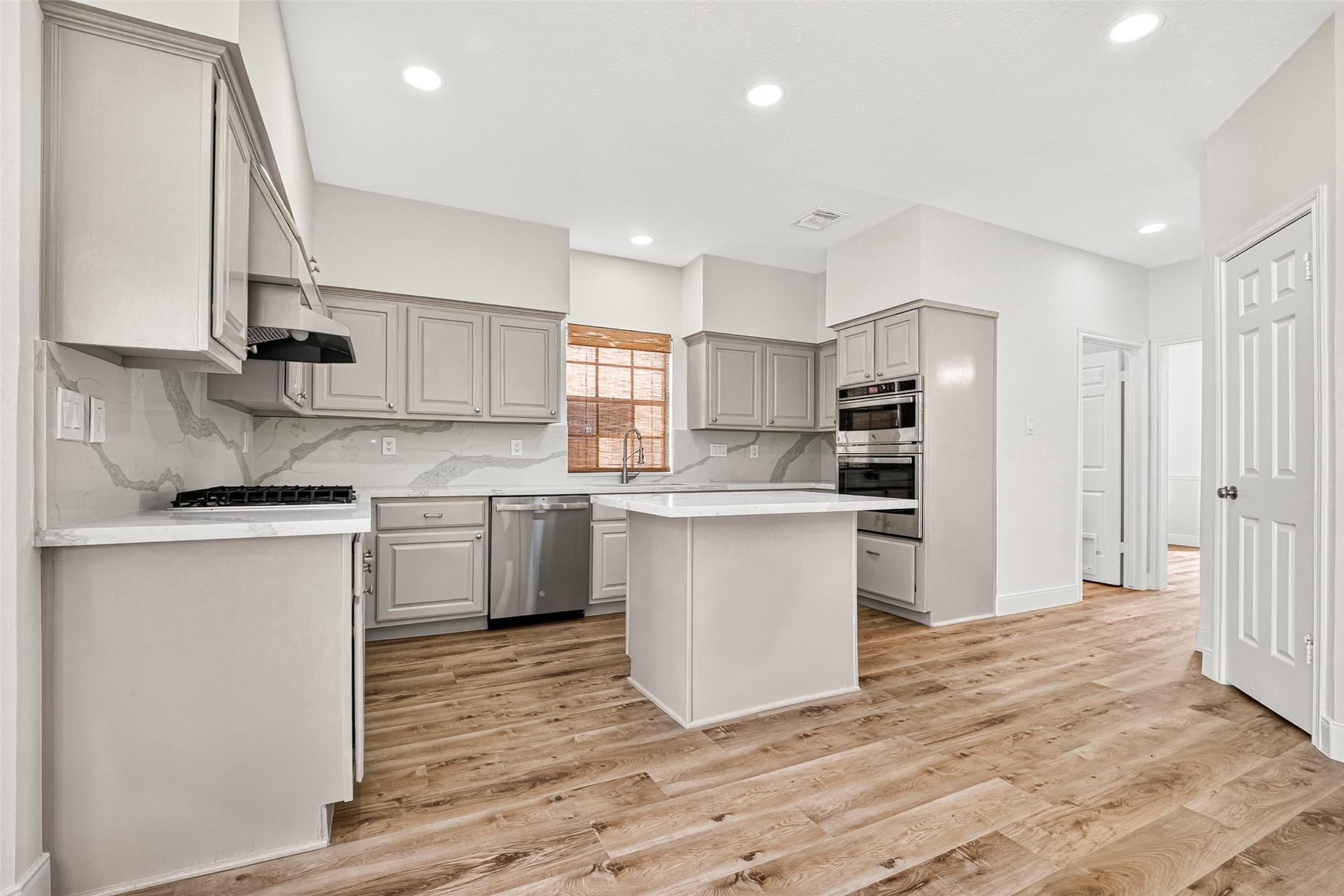 14603 Dawn Vale Drive Property Photo 20