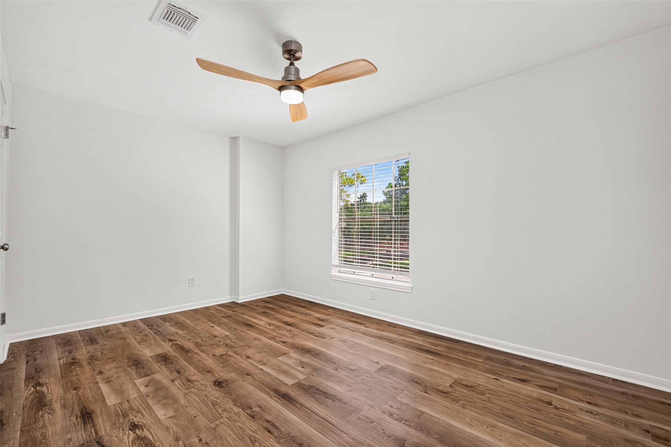 14603 Dawn Vale Drive Property Photo 28
