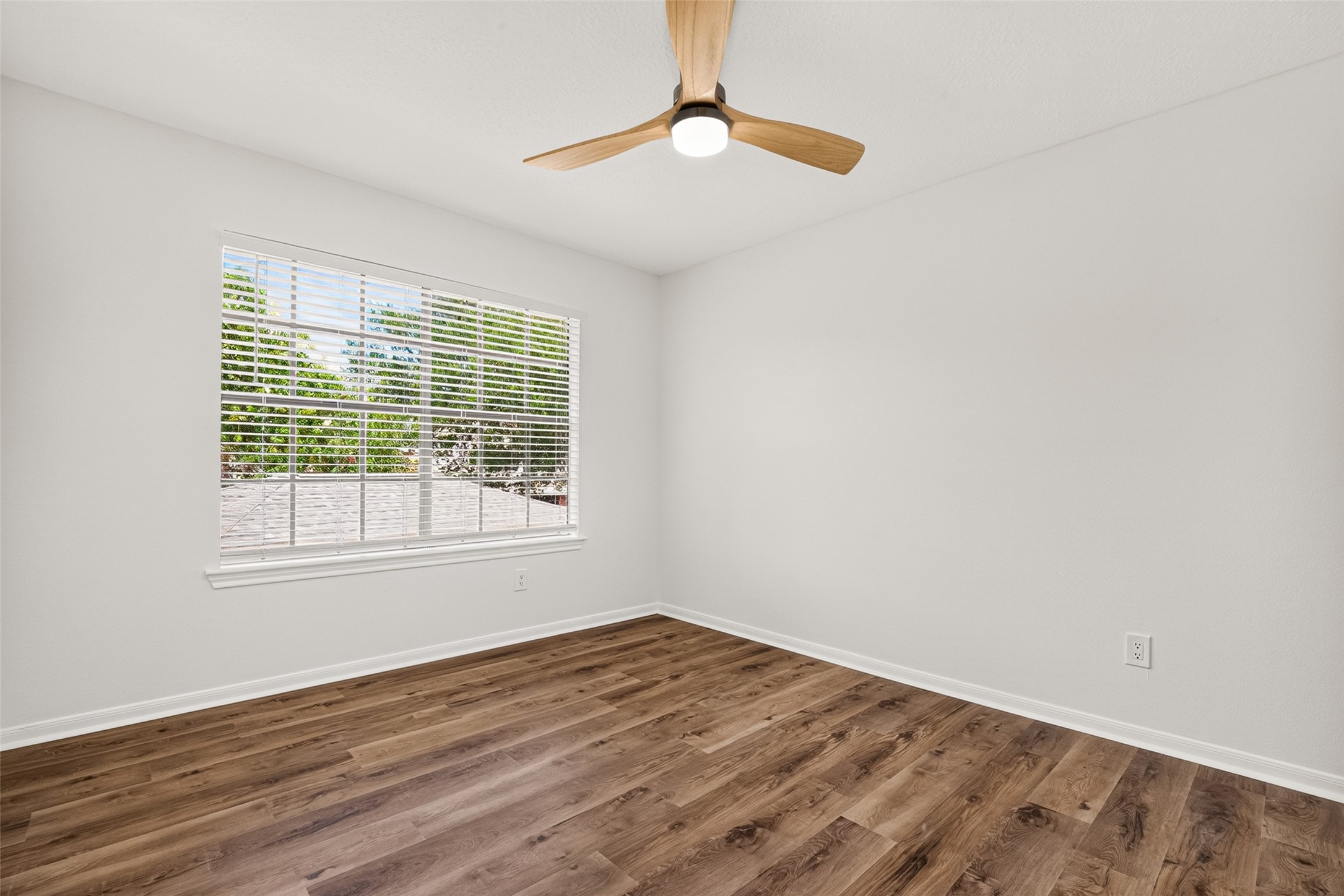 14603 Dawn Vale Drive Property Photo 32