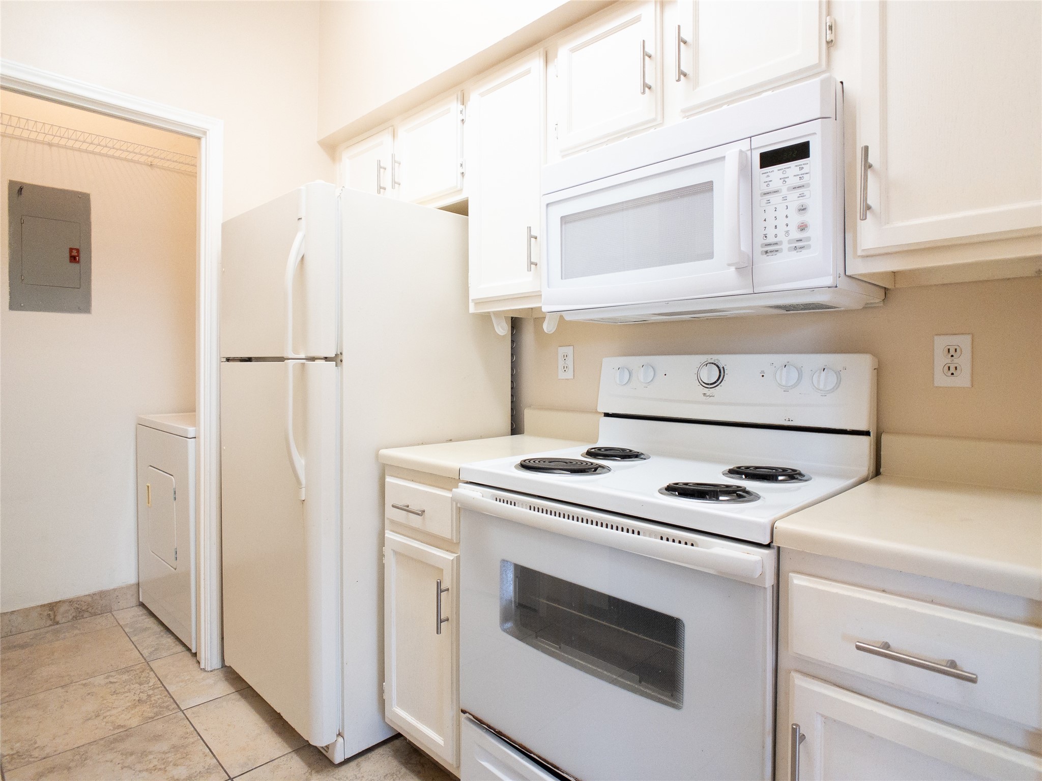 6500 Harbor Town Drive 3402 Property Photo 11