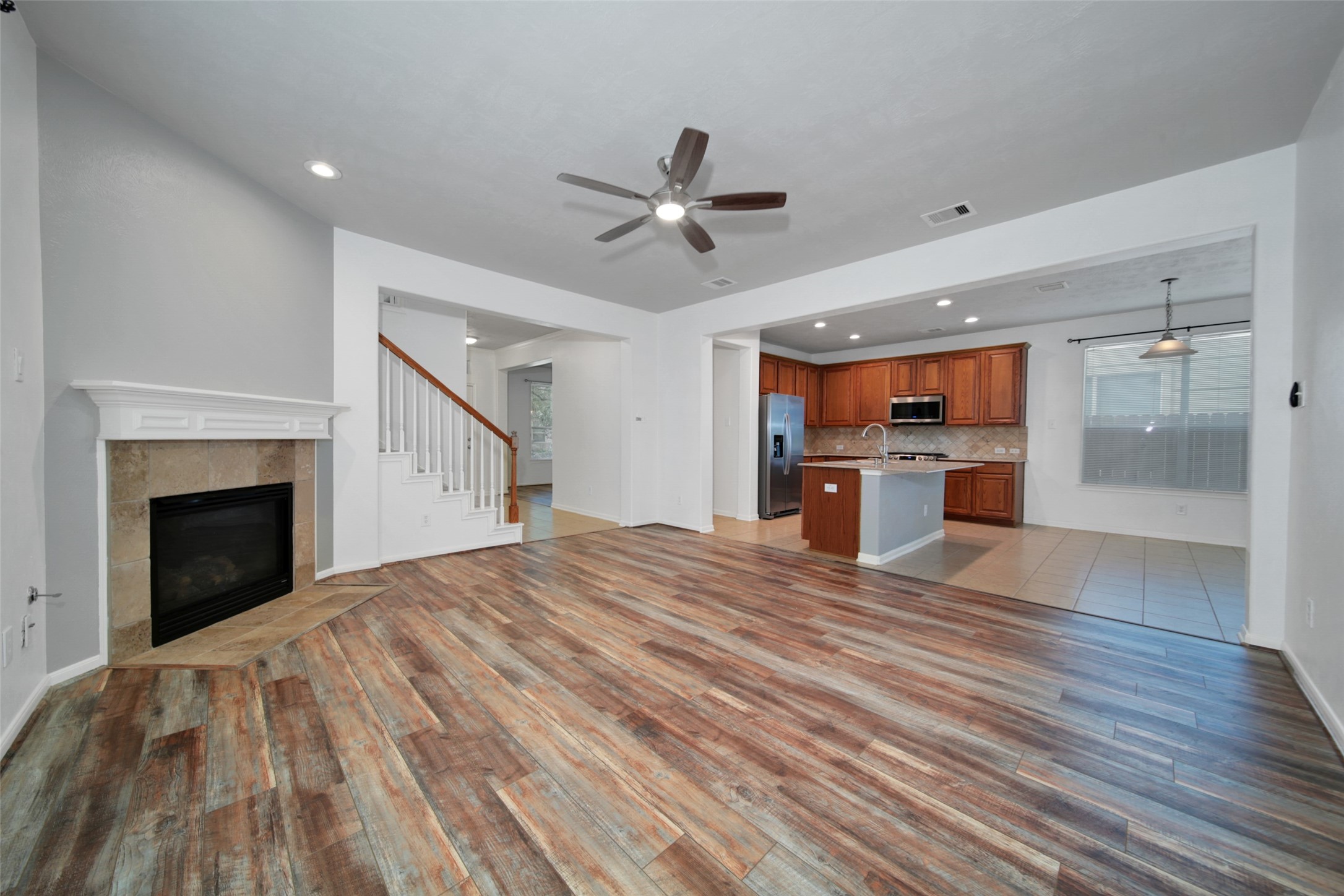 17247 Mitchell Pass Lane Property Photo 3