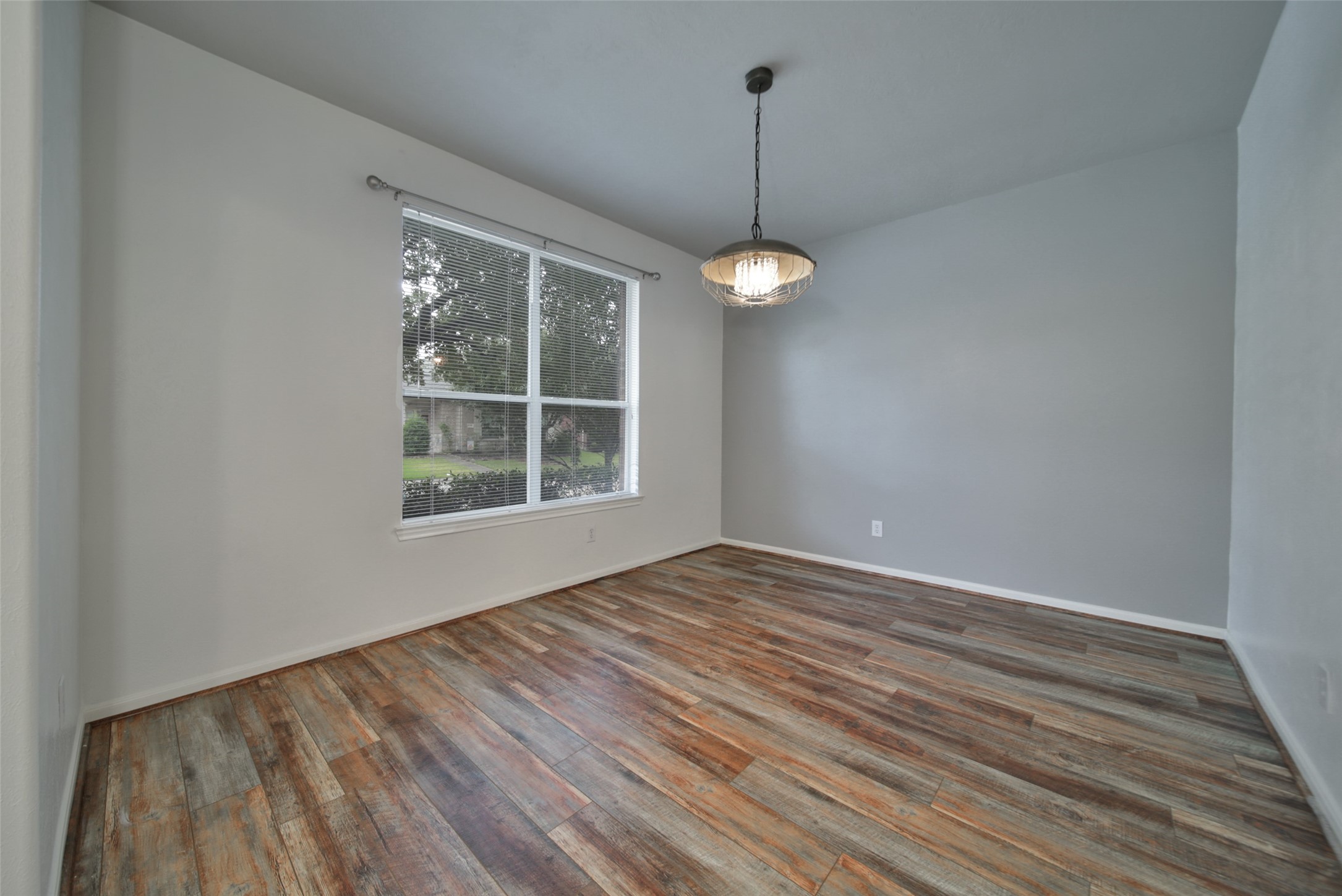 17247 Mitchell Pass Lane Property Photo 9