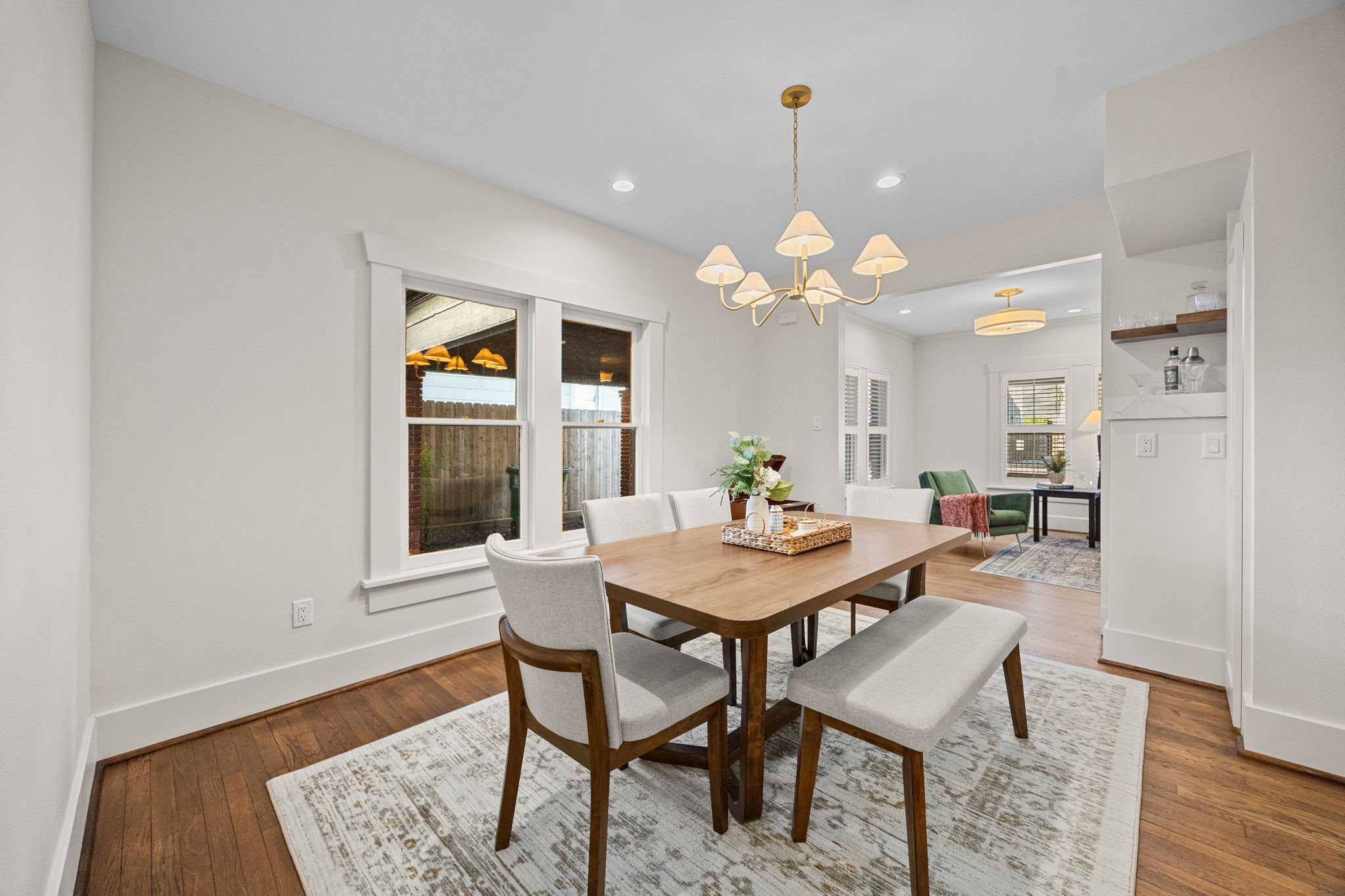 610 Hyde Park Boulevard Property Photo 6
