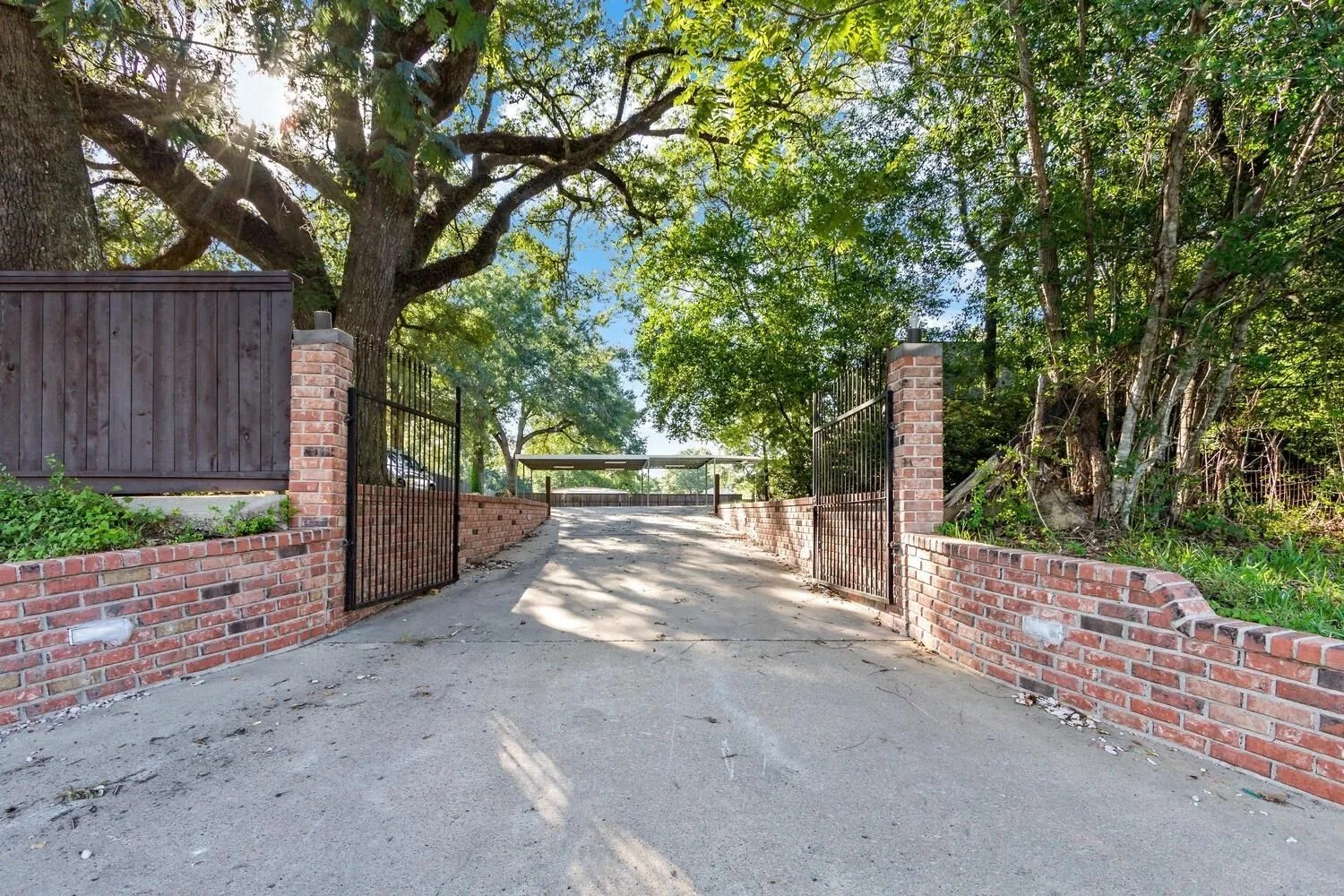 1636 S 96 S Highway Property Photo 1